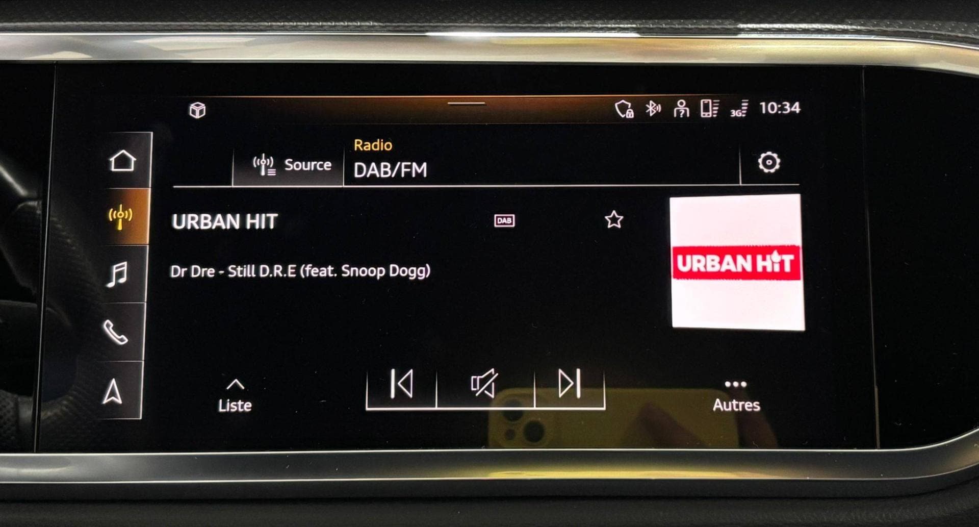 Image about Audi Q3 Sportback TFSI e S line 45 TFSI e 180 kW (245 ch) S tronic