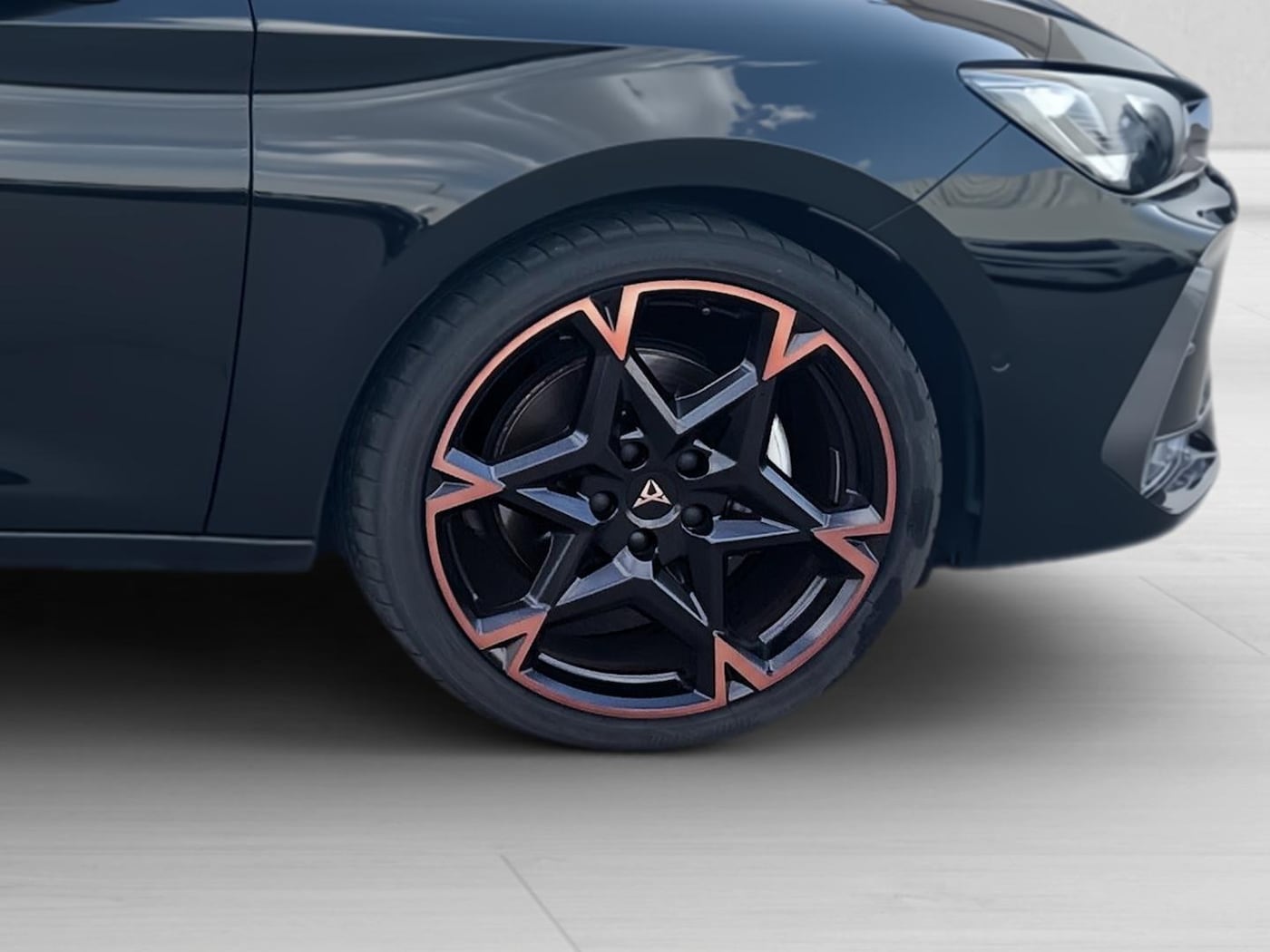 CUPRA Leon Sportstourer 1.5 eTSI DSG 110 kW (150 CV) — photo 8