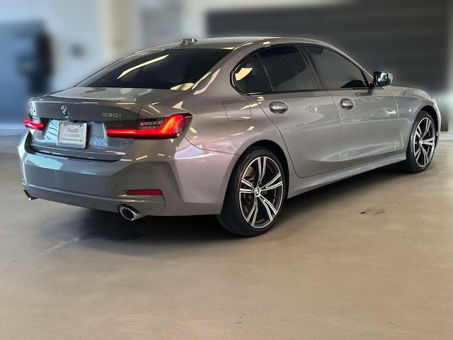 2023 BMW 330i