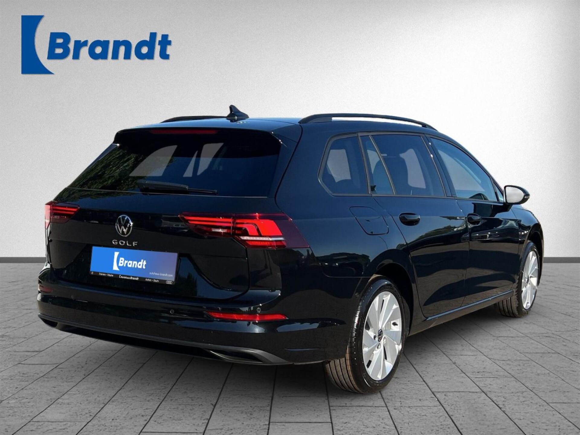 Volkswagen Golf Variant Life