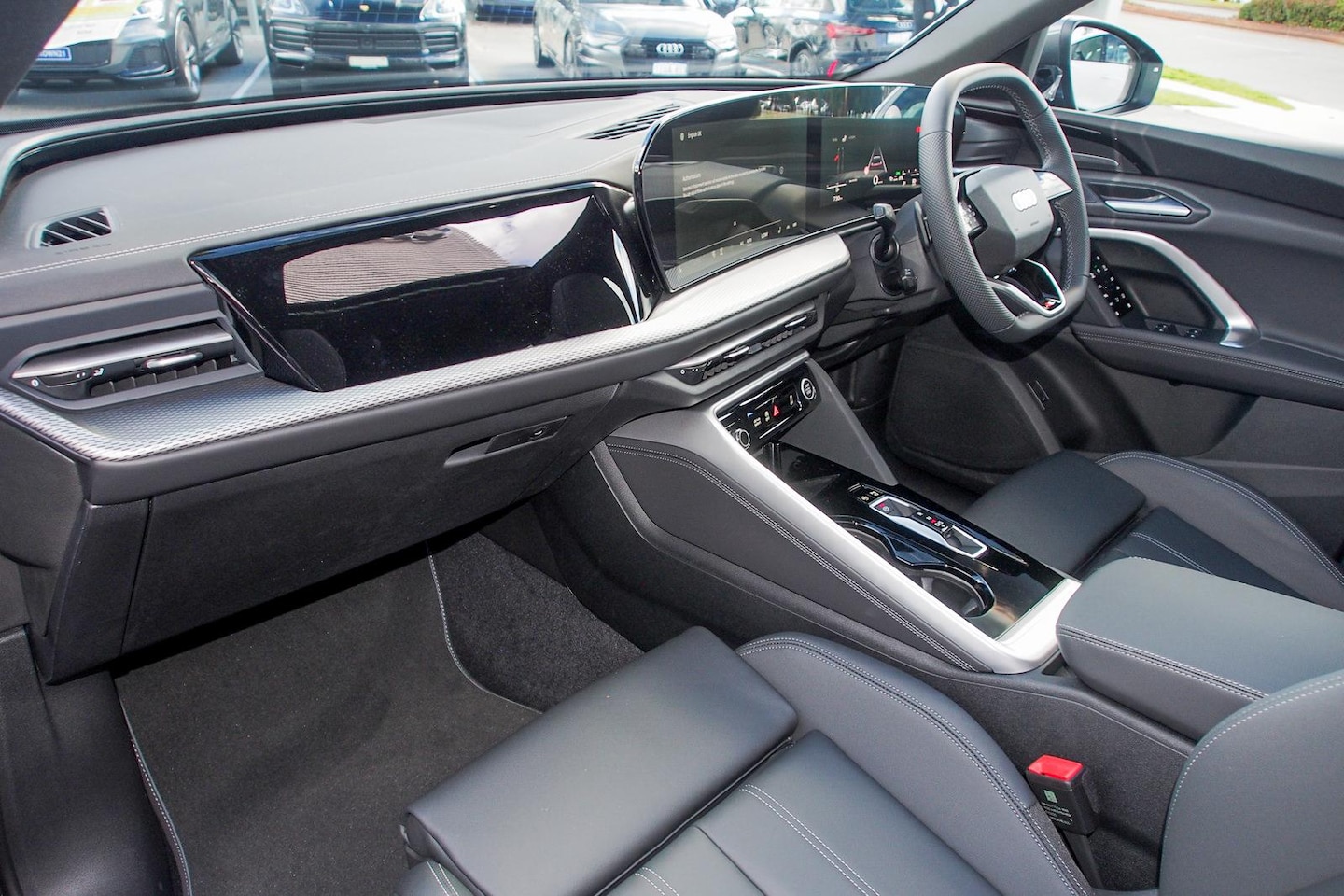 Image about Audi Q5 SUV TFSI quattro 200 kW sport