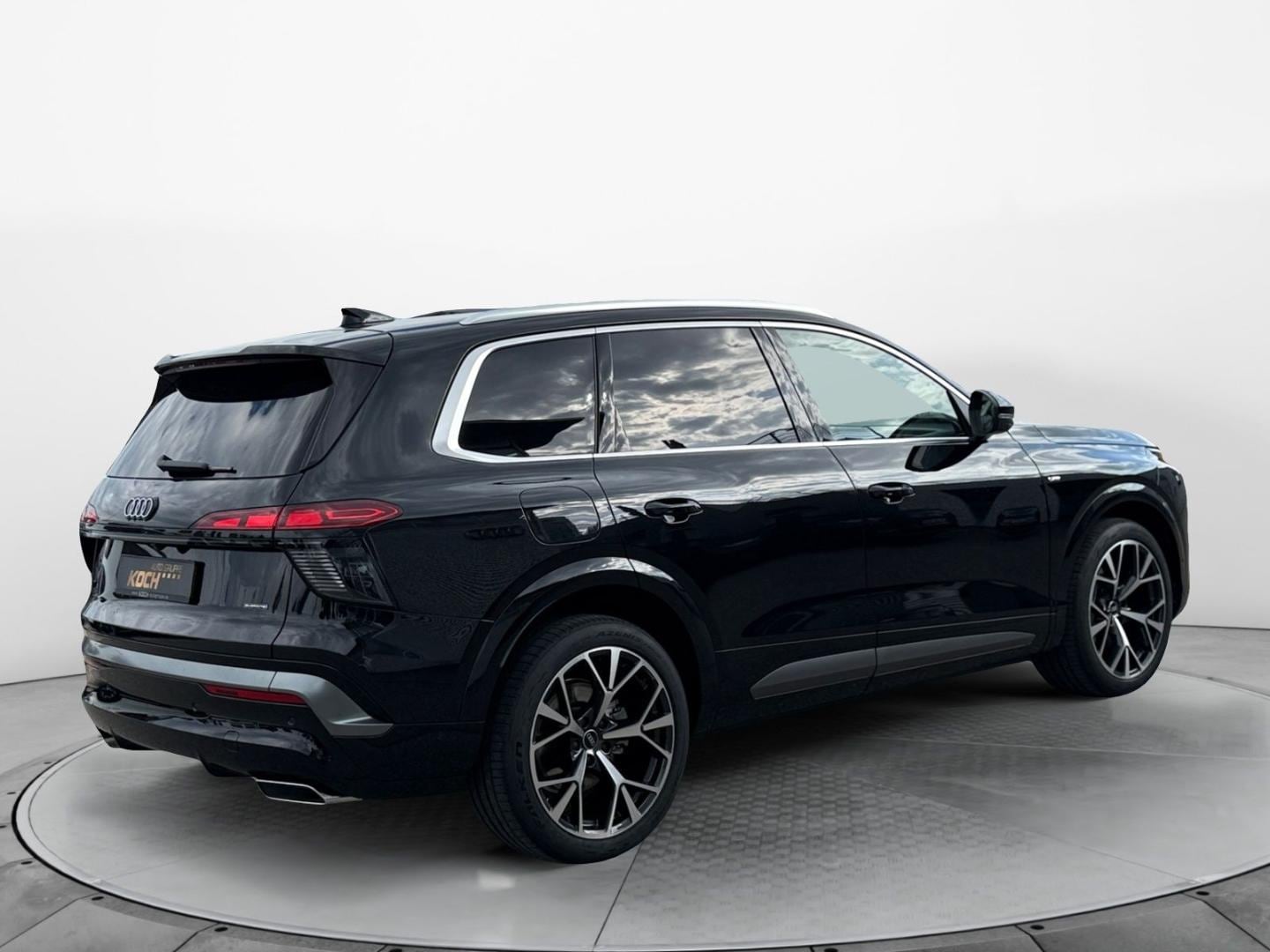 Bild über Audi Q7 SUV TDI quattro 220 kW tiptronic - für weitere Informationen kontaktieren Sie den Audi Partner