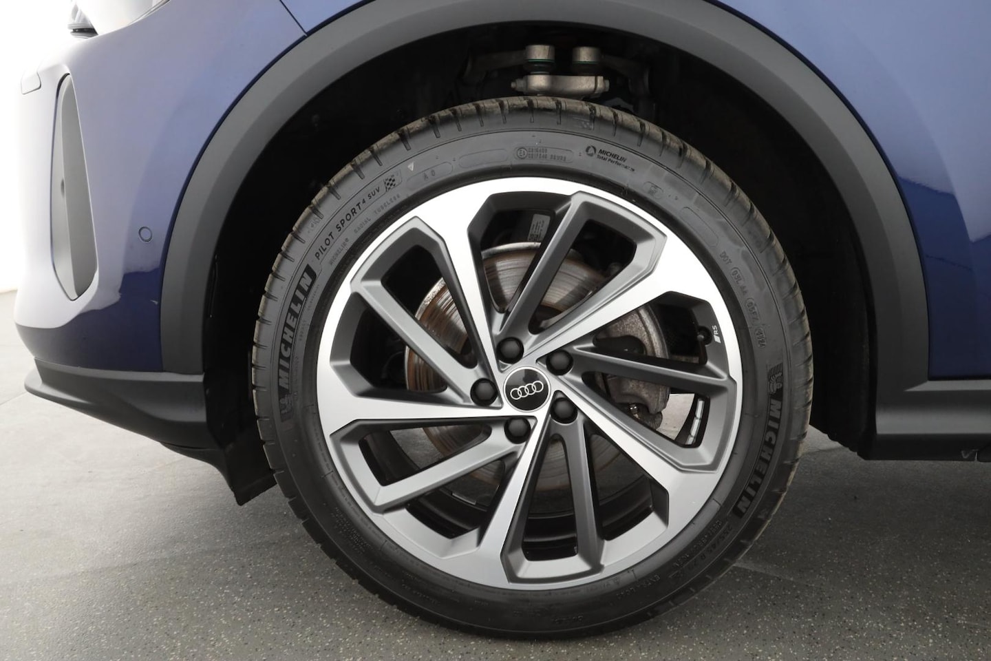 Bild über Audi Q5 SUV TFSI 150 kW S tronic - für weitere Informationen kontaktieren Sie den Audi Partner