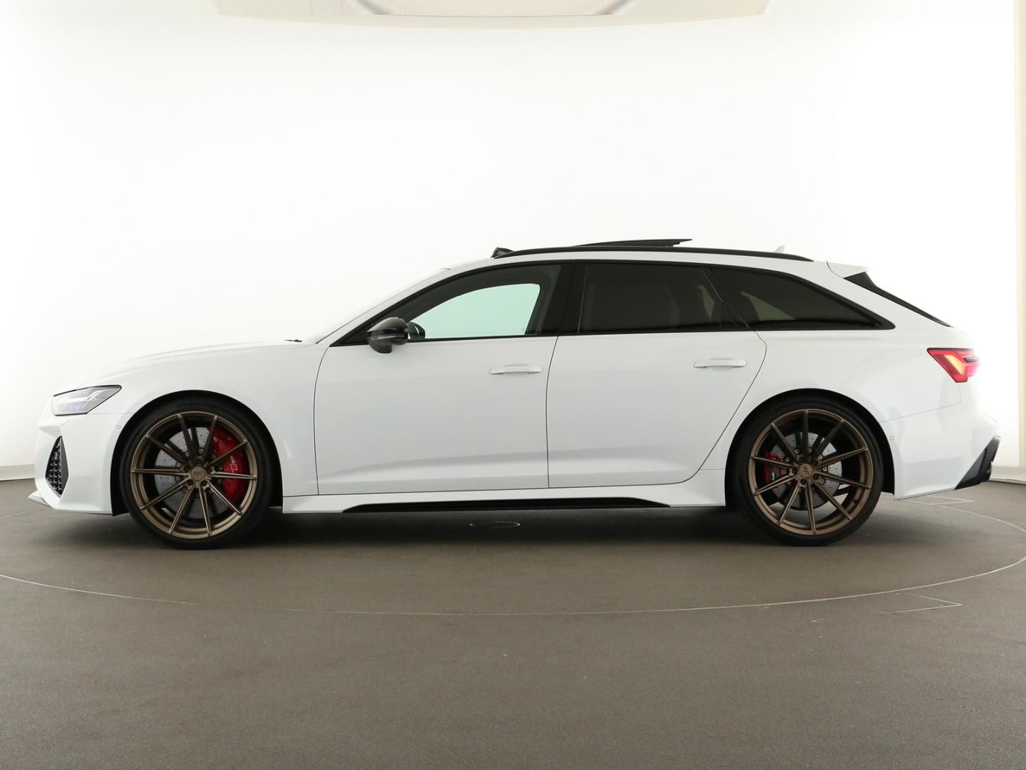 Image about Audi RS 6 Avant performance TFSI quattro tiptronic