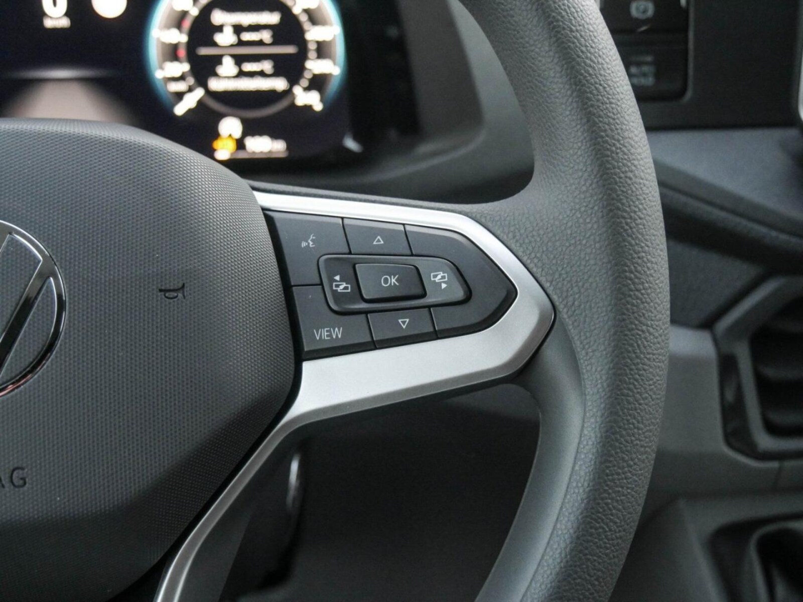Volkswagen Crafter Kasten mittlerer Radstand – Bild 15
