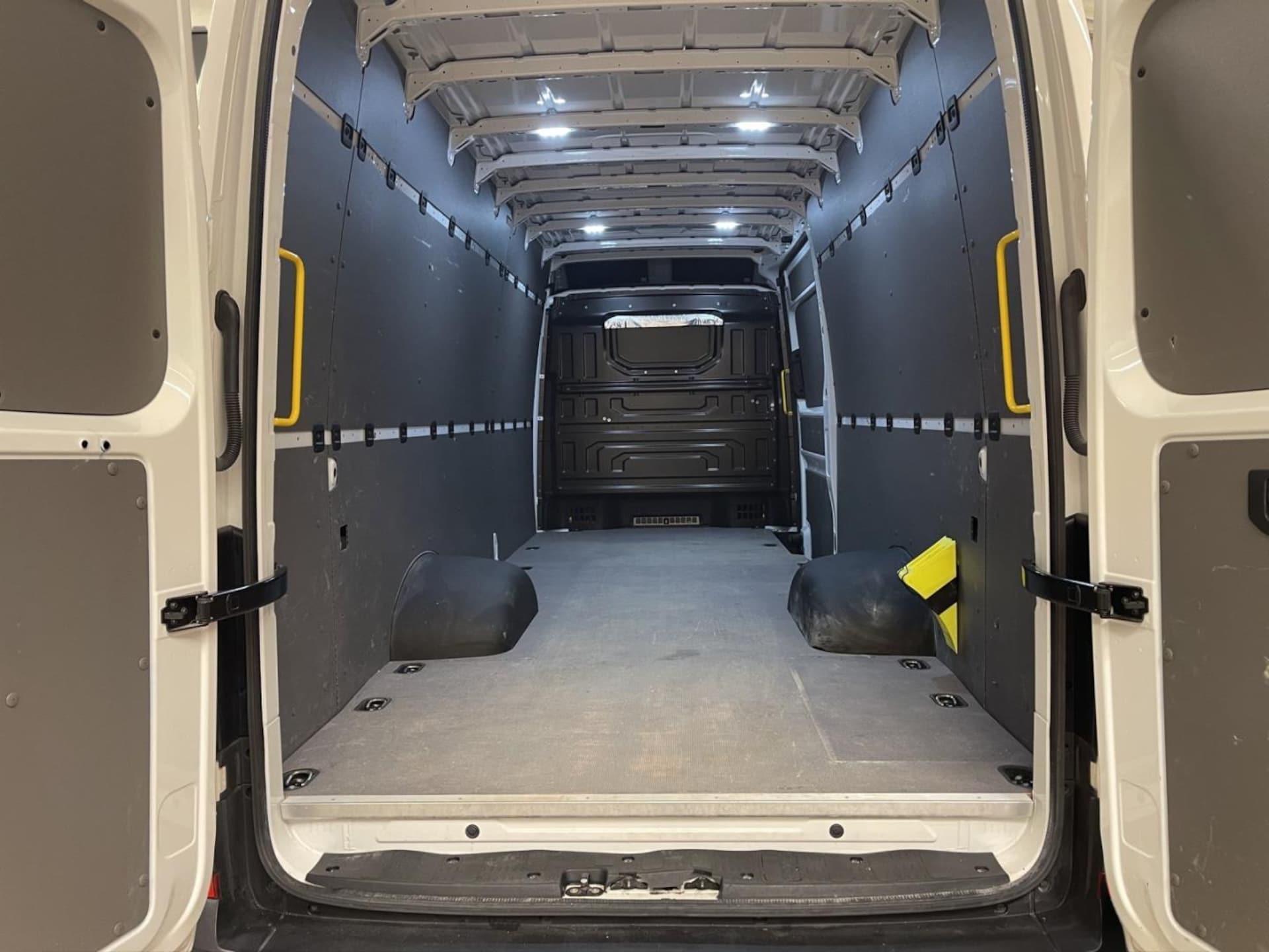 Volkswagen Crafter Kasten langer Radstand