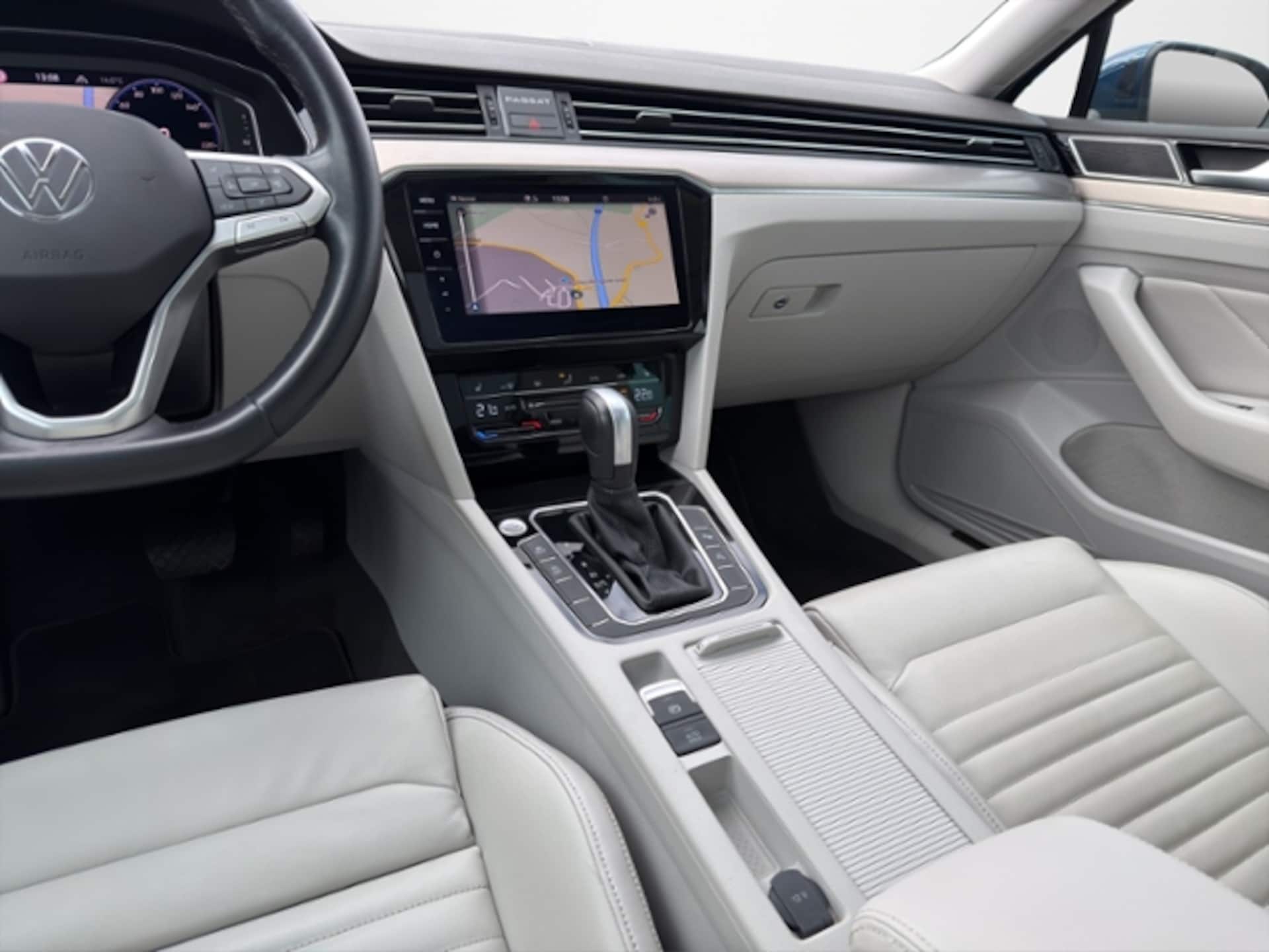 Volkswagen Passat Variant Elegance