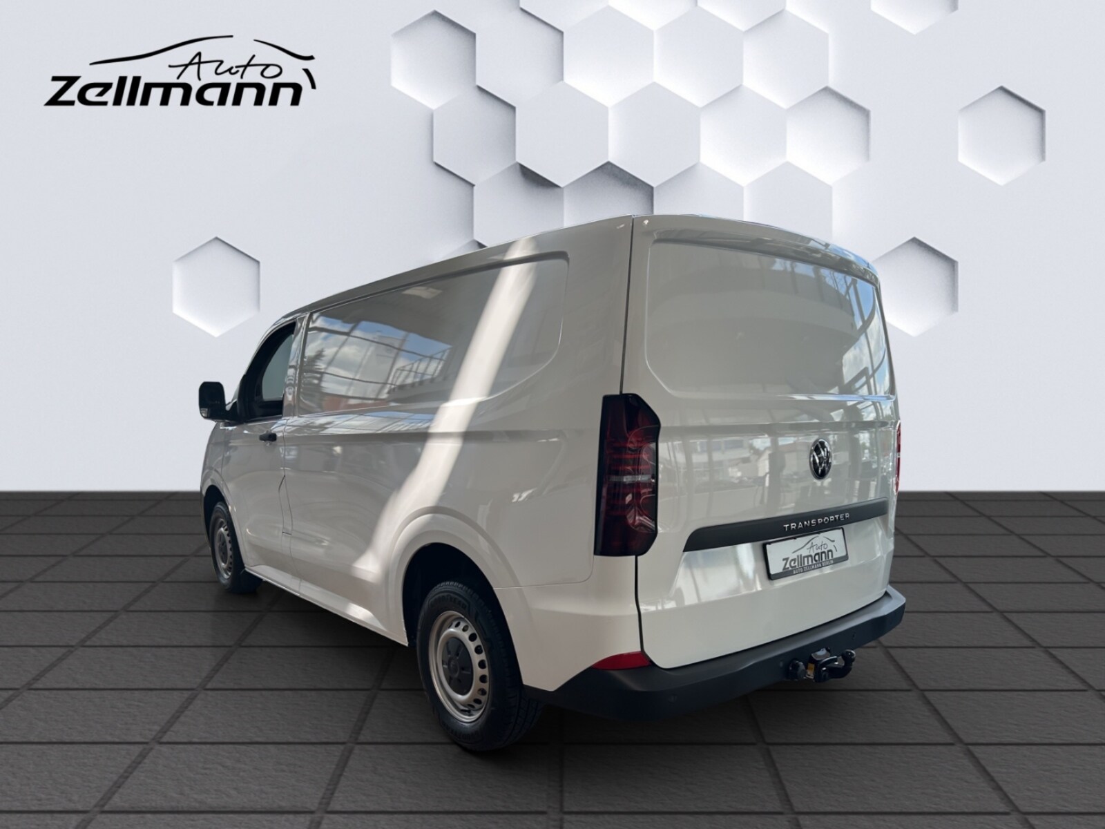Volkswagen Transporter Kasten kurzer Radstand – Bild 3