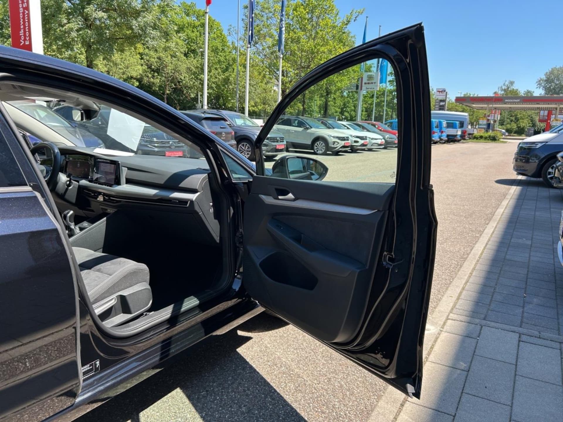 Volkswagen Golf Life