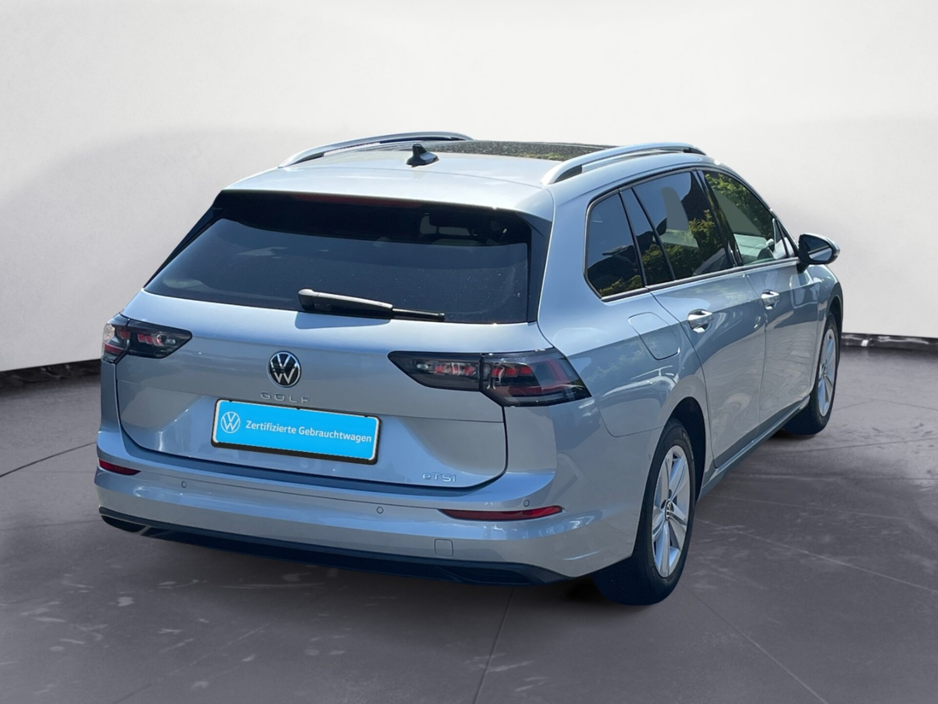 Volkswagen Golf Variant Life