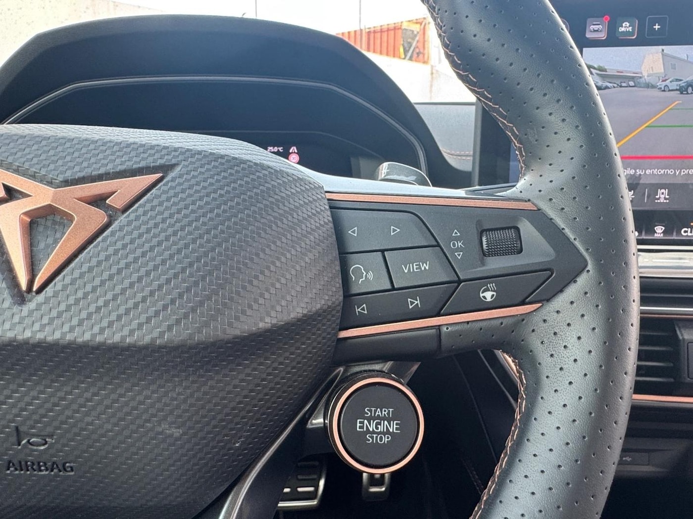 CUPRA Leon Sportstourer 1.5 eTSI DSG 110 kW (150 CV) — photo 19