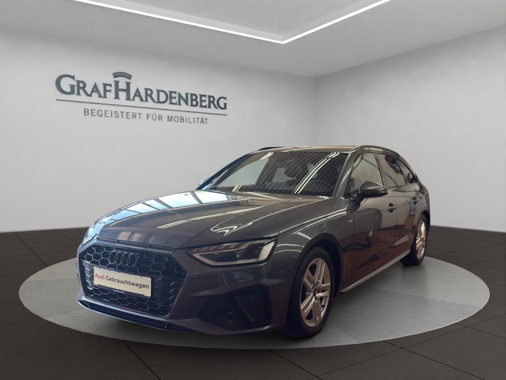 Audi A4 Avant S line