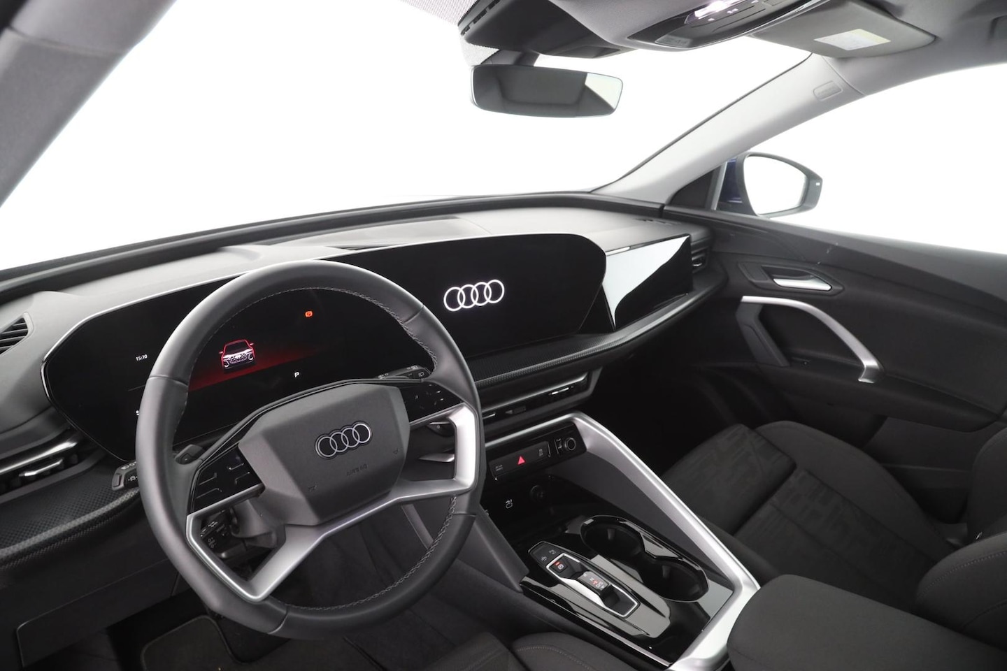 Bild über Audi Q5 SUV TFSI 150 kW S tronic - für weitere Informationen kontaktieren Sie den Audi Partner