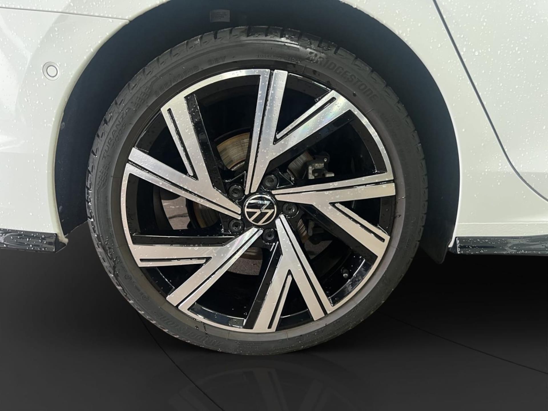 Volkswagen Golf Variant R-Line