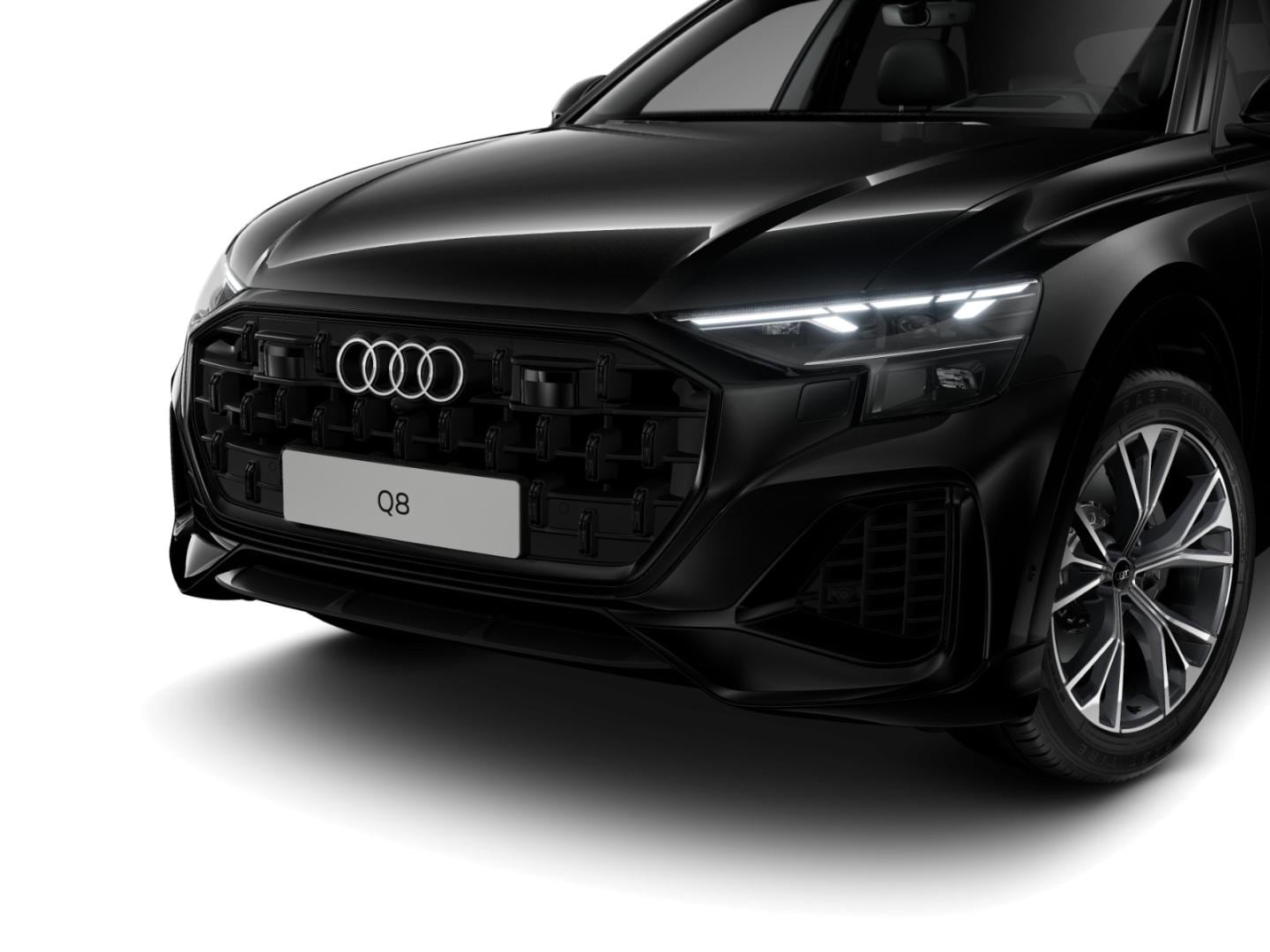 Bild über Audi Q8 SUV TFSI e S line business TFSI e quattro 290 kW tiptronic - für weitere Informationen kontaktieren Sie den Audi Partner