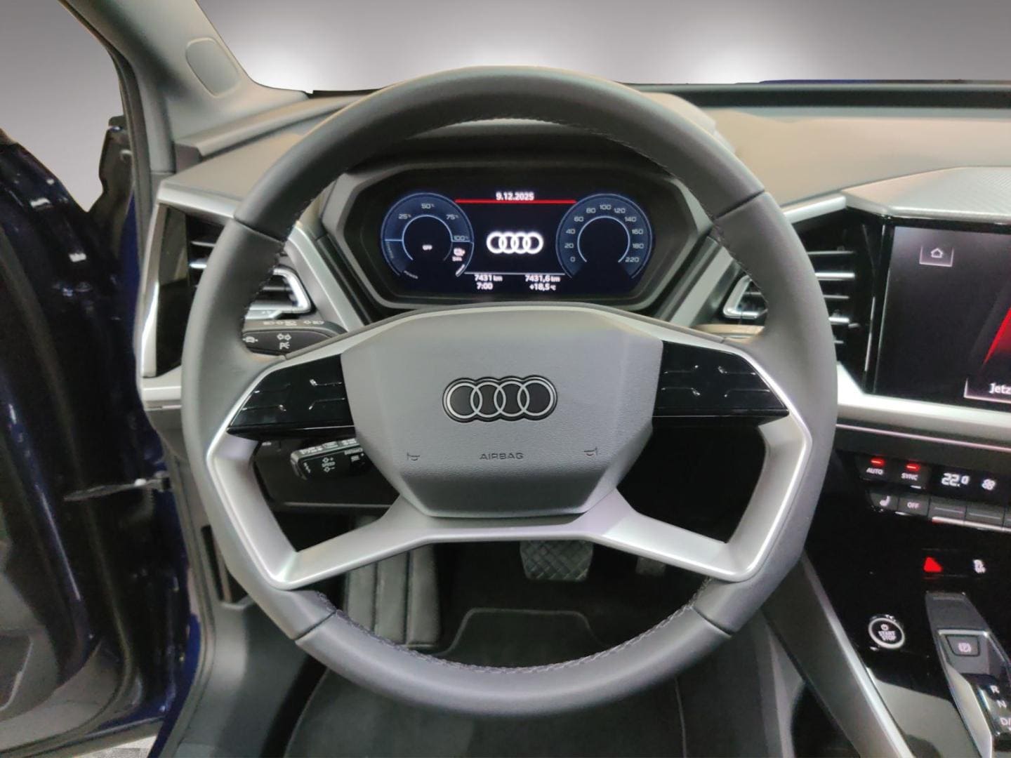 Bild über Audi Q4 e-tron 40 e-tron - für weitere Informationen kontaktieren Sie den Audi Partner