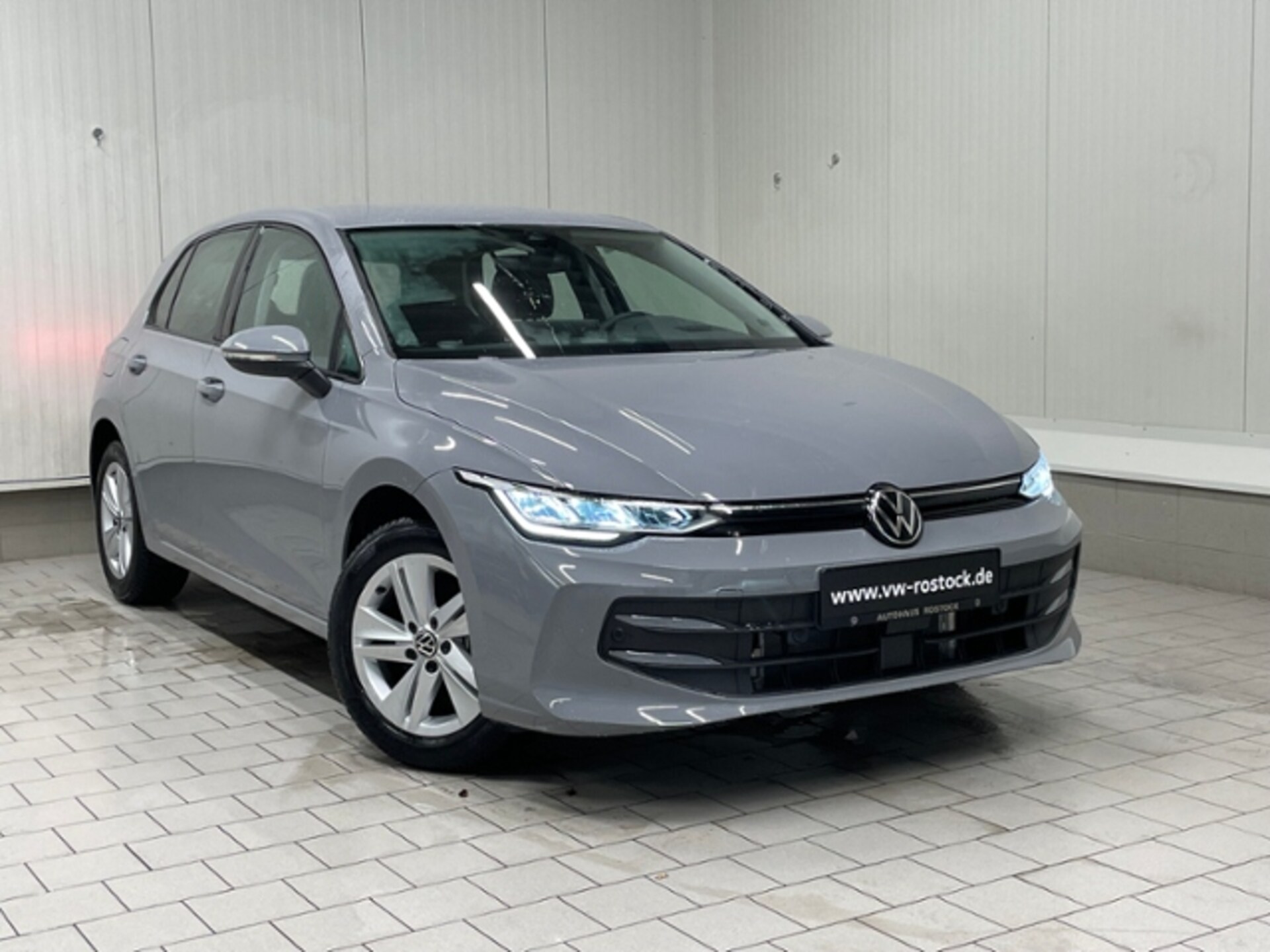 Volkswagen Golf Life