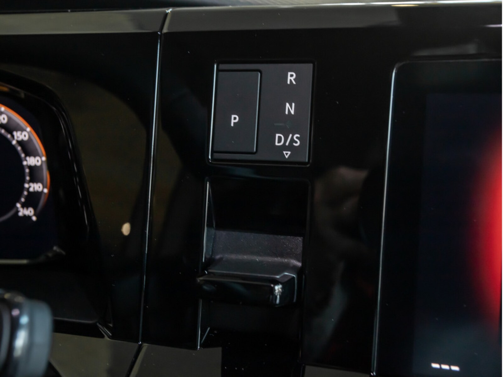 Volkswagen Multivan Langversion – Bild 21