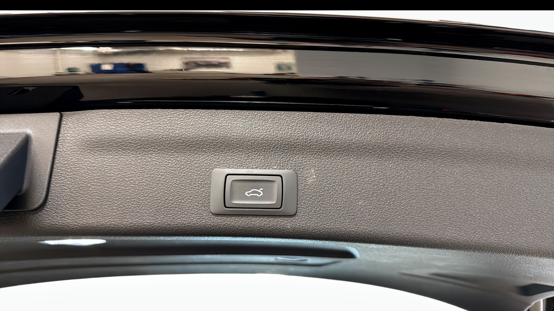 Bild som visar&nbsp;Audi A6 Avant&nbsp;A6 Avant 40 TDI quattro Proline Sport 204 hk S tronic - för mer information kontakta din Audi Partner