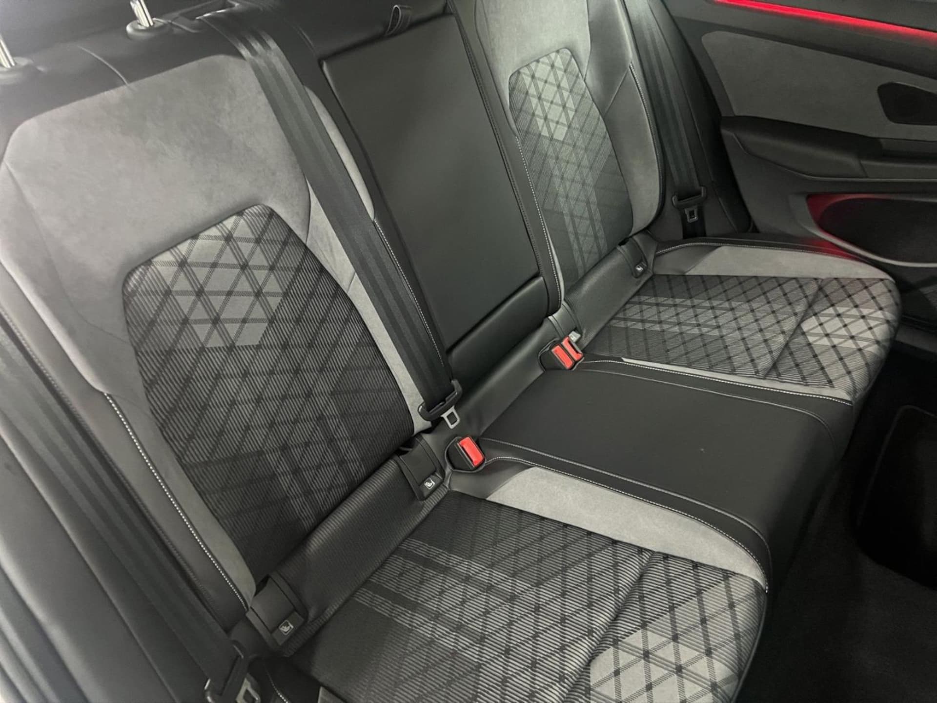 Volkswagen Golf Variant R-Line