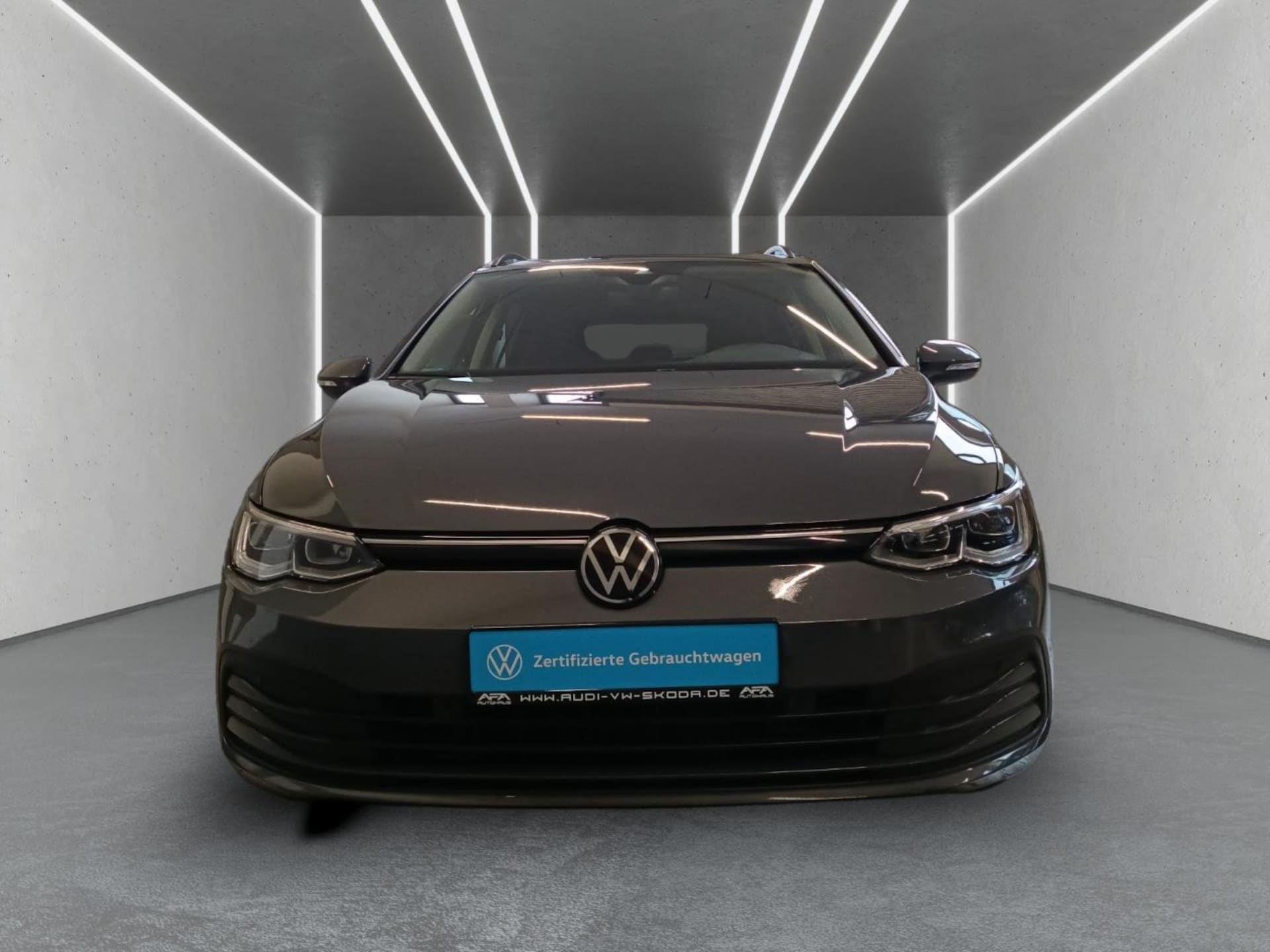 Volkswagen Golf Variant Life