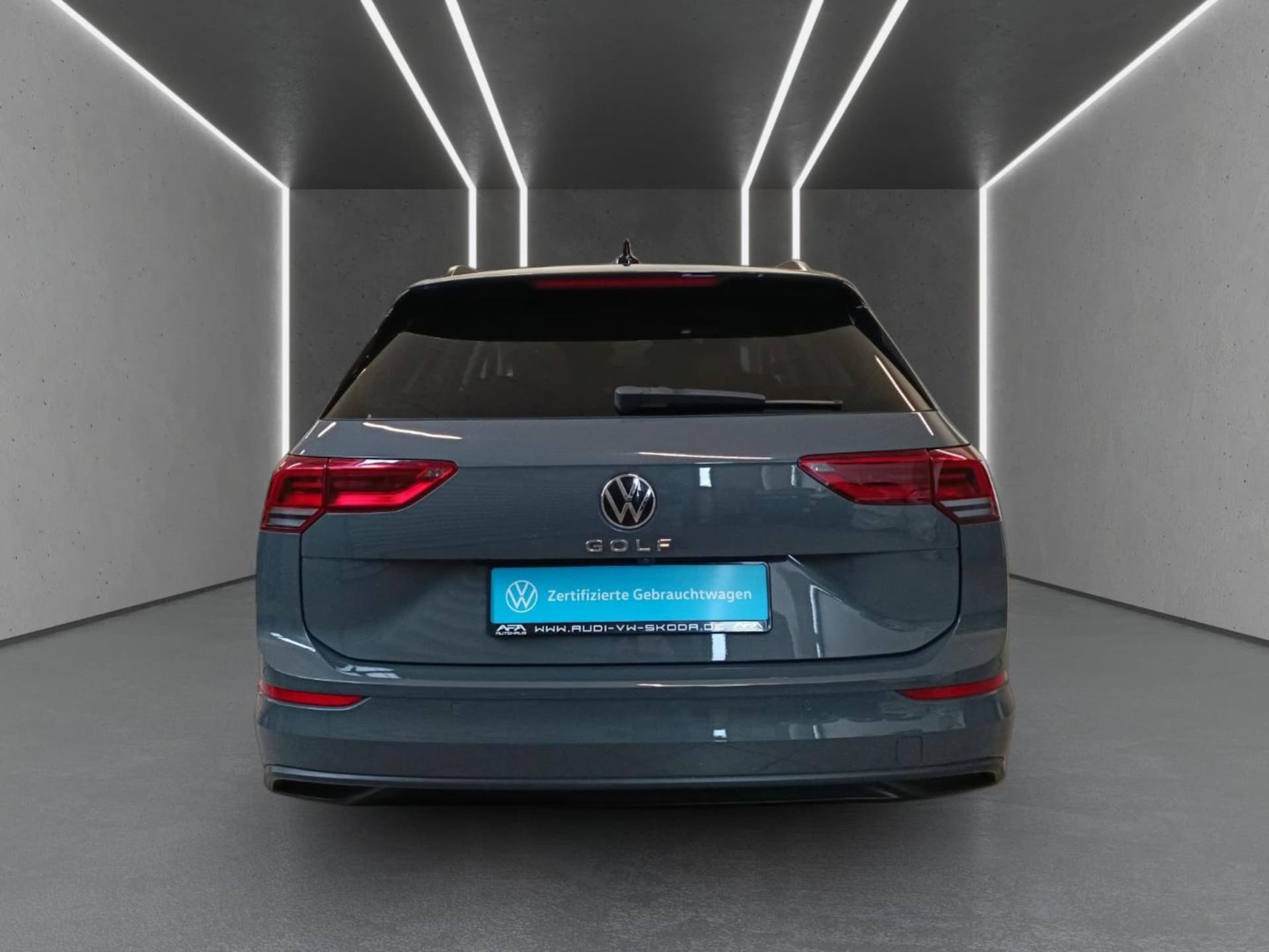 Volkswagen Golf Variant Life