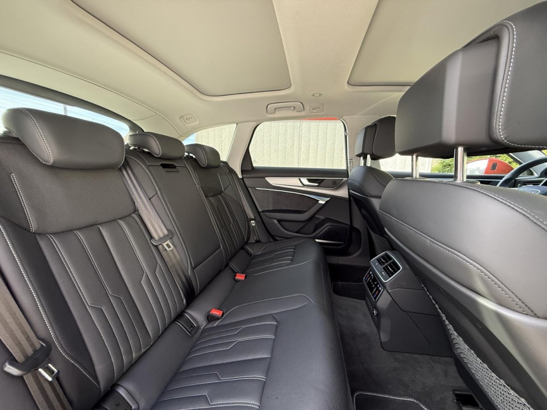 Audi S6 Avant