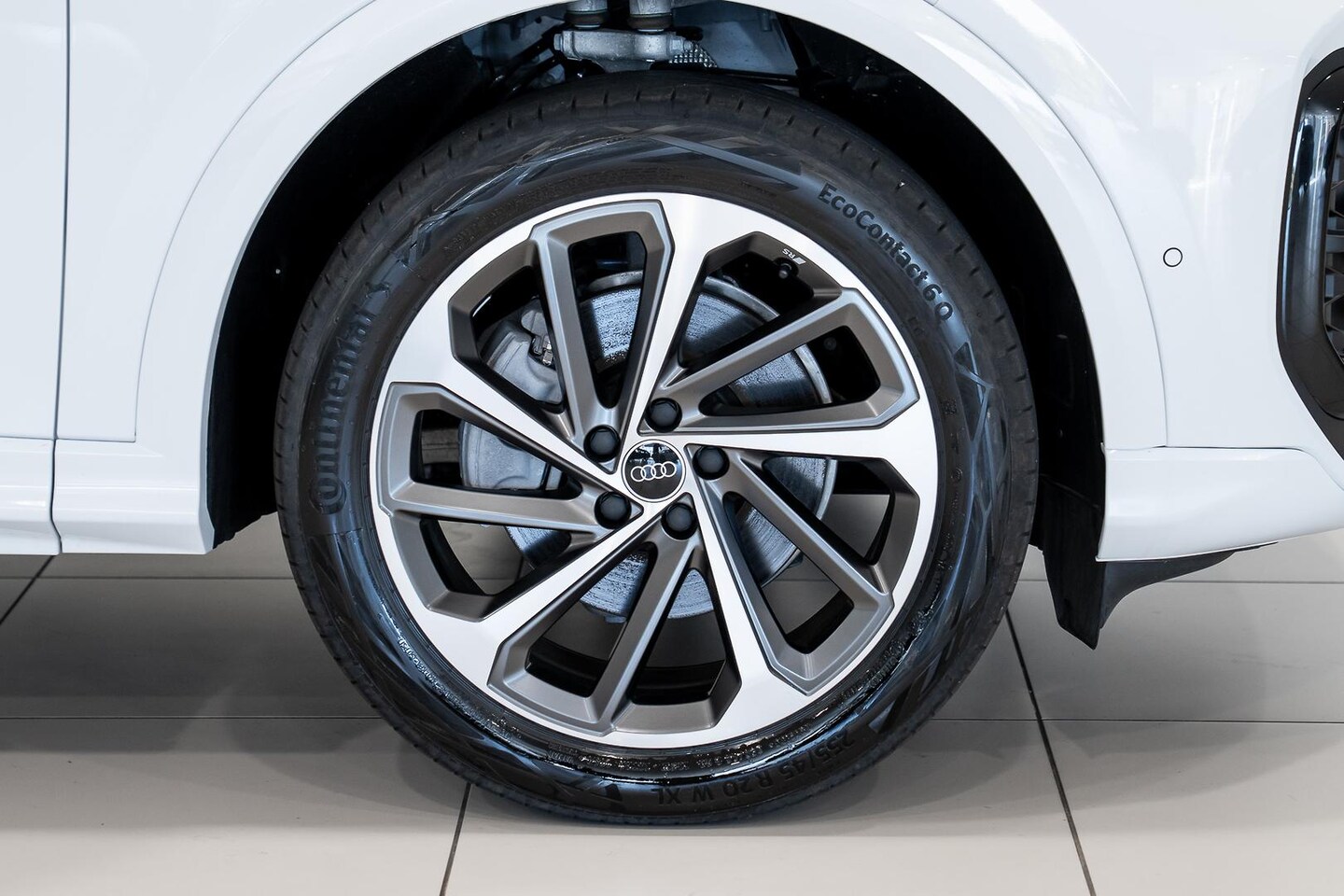 Image about Audi Q5 SUV TFSI quattro 200 kW sport