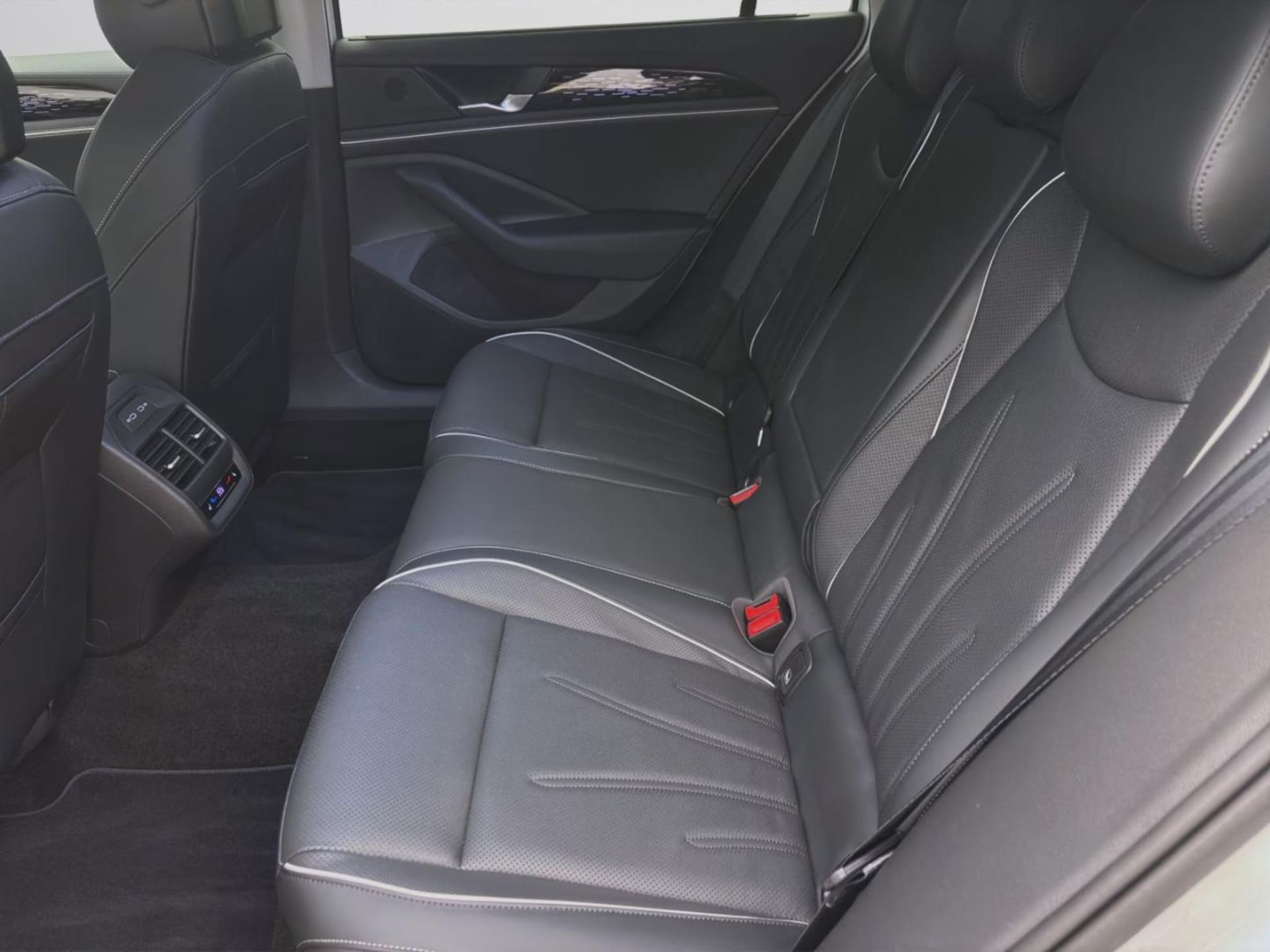 Volkswagen Passat Elegance
