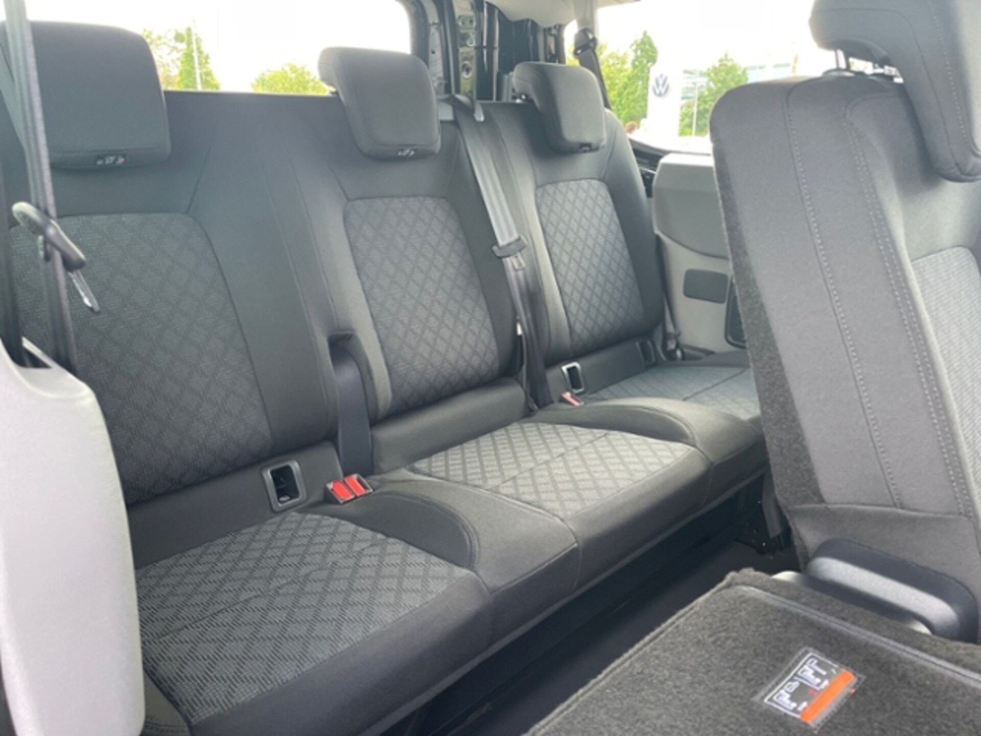 Volkswagen Transporter Kombi kurzer Radstand