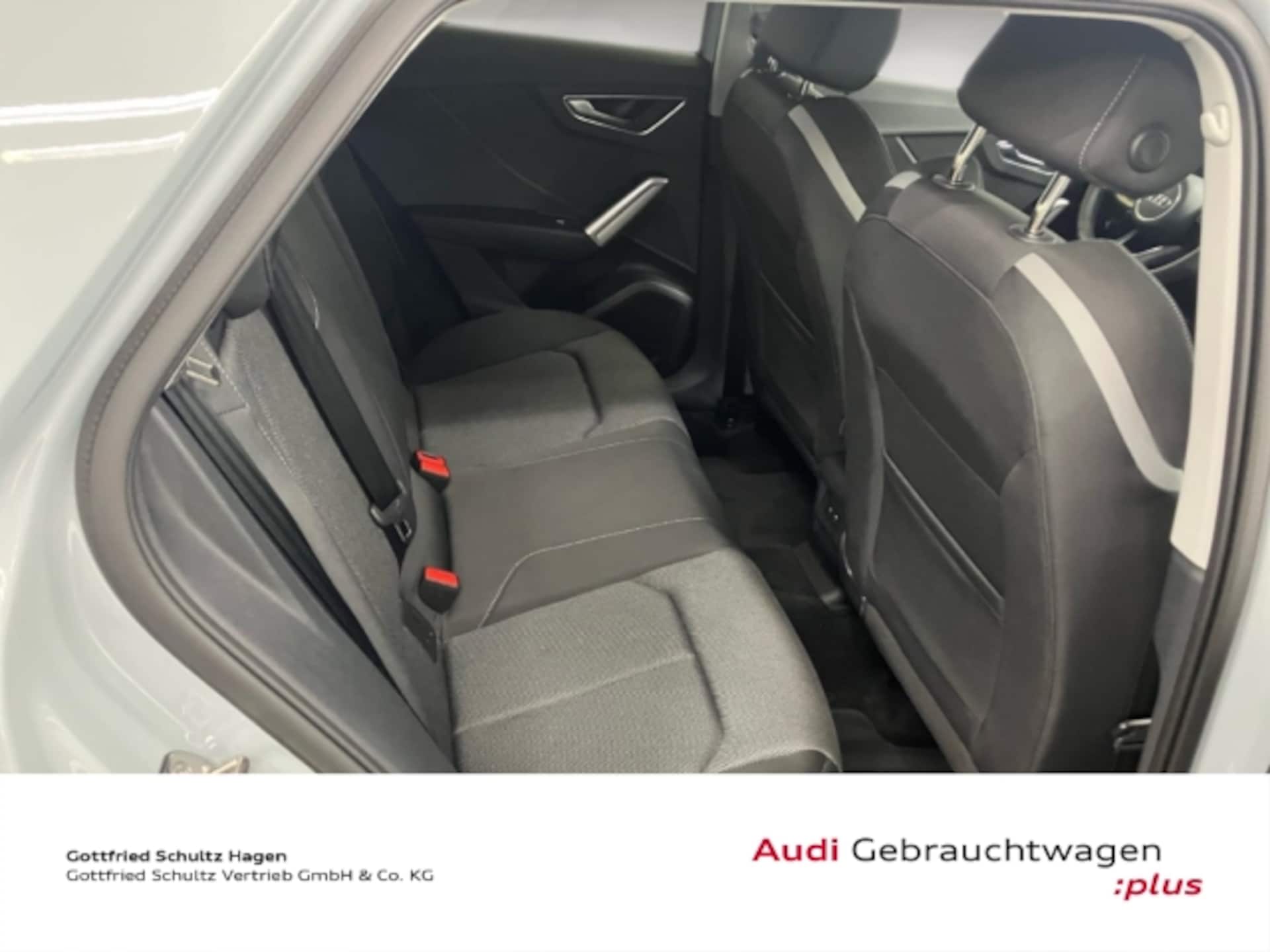 Audi Q2 S line