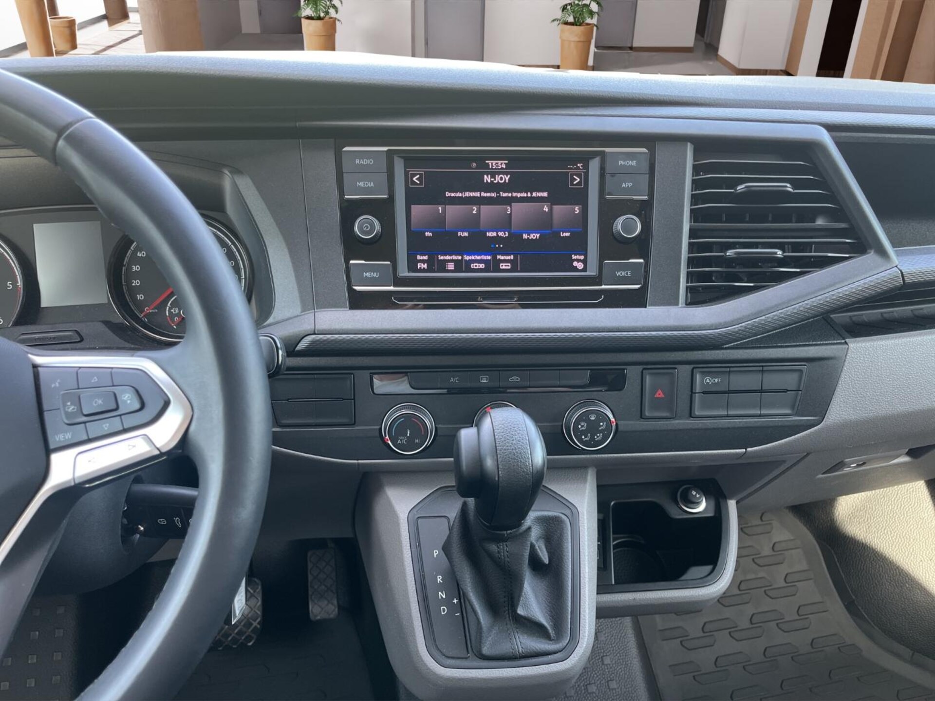 Volkswagen T6.1 Transporter Kasten langer Radstand