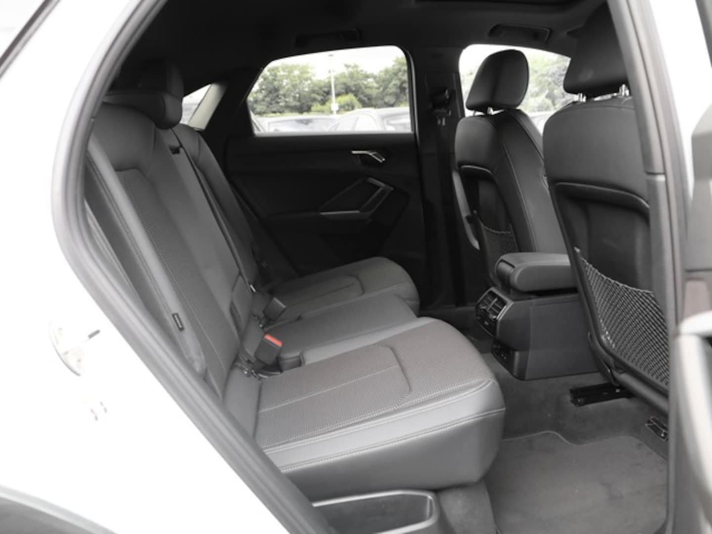 Bild über Audi Q3 Sportback S line 35 TFSI S tronic - für weitere Informationen kontaktieren Sie den Audi Partner