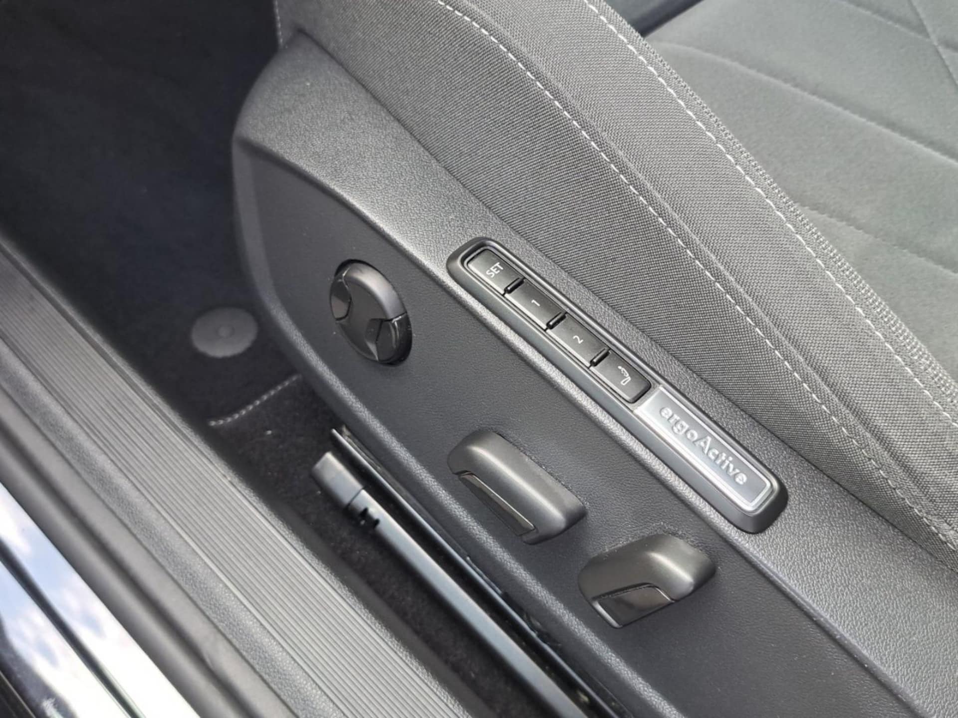 Volkswagen Golf Style