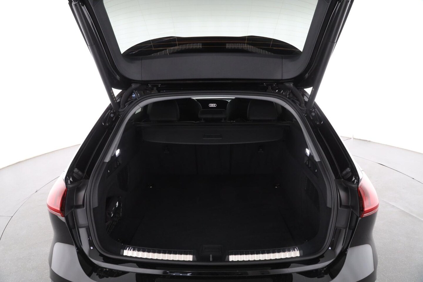 Bild über Audi A5 Avant TFSI S tronic - für weitere Informationen kontaktieren Sie den Audi Partner