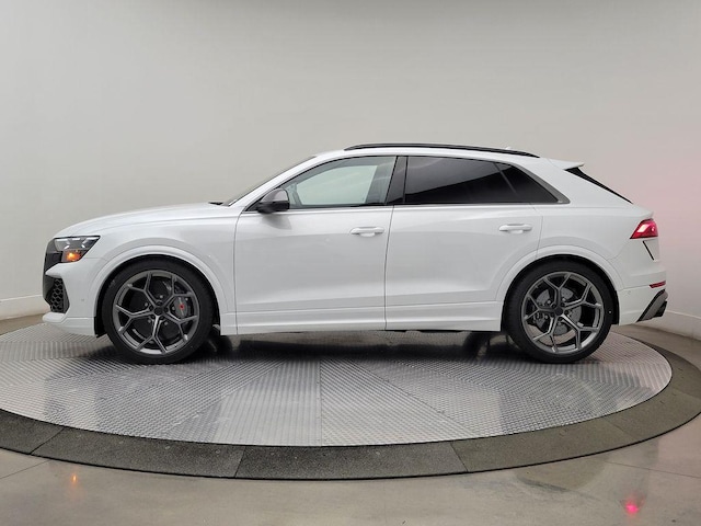 2026 Audi RS Q8 SUV performance