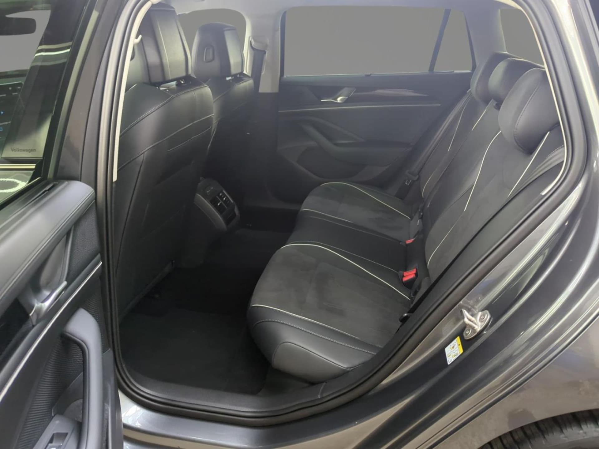 Volkswagen Passat Business