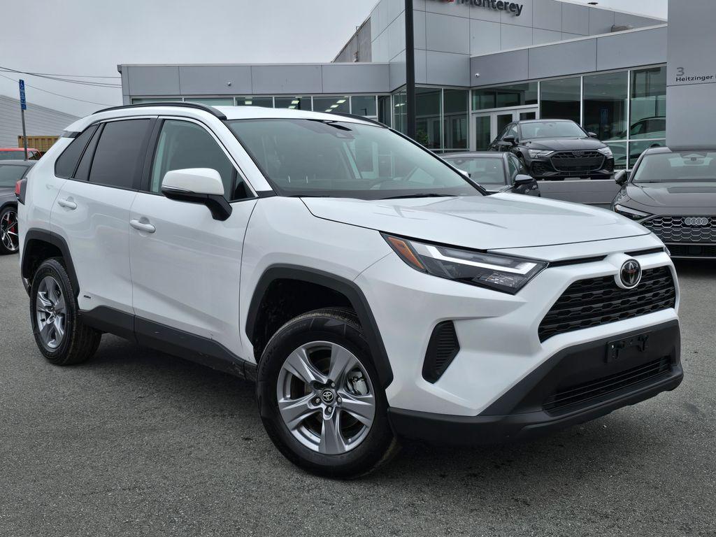 2025 Toyota RAV4 Hybrid XLE AWD's photo