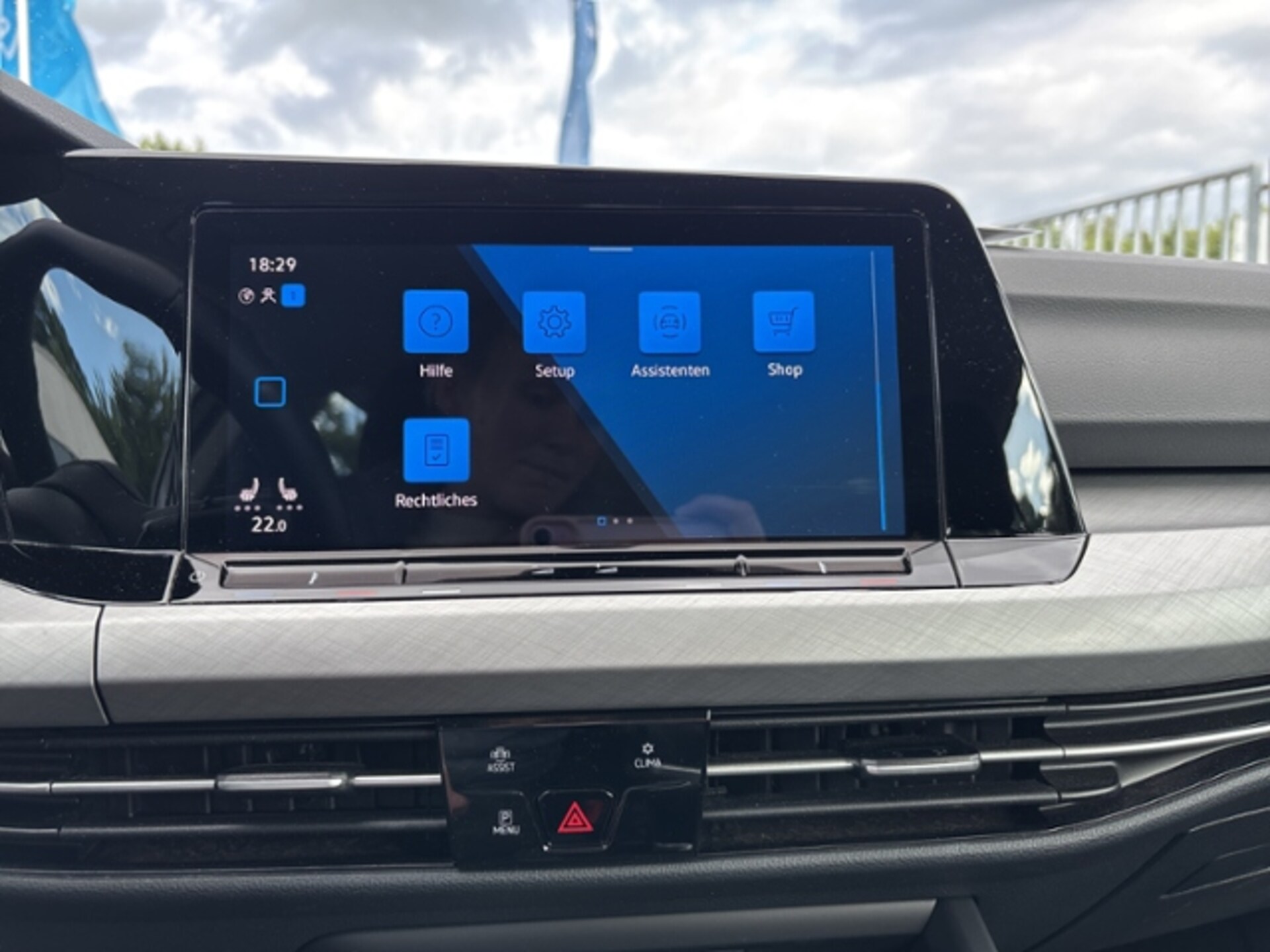 Volkswagen Golf Variant Life