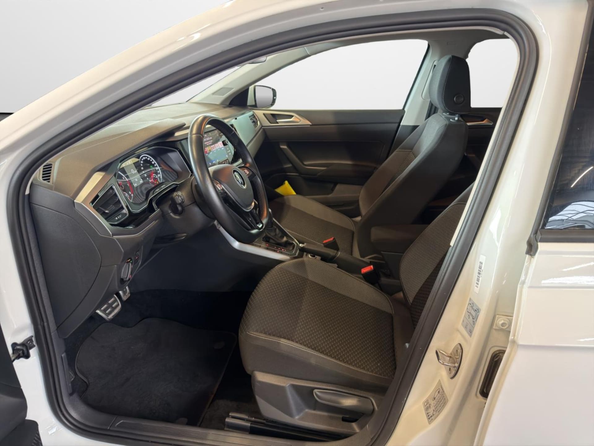 Volkswagen Polo Active