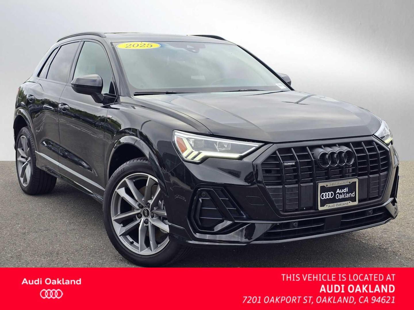 2025 Audi Q3 45 TFSI S Line Premium quattro's photo