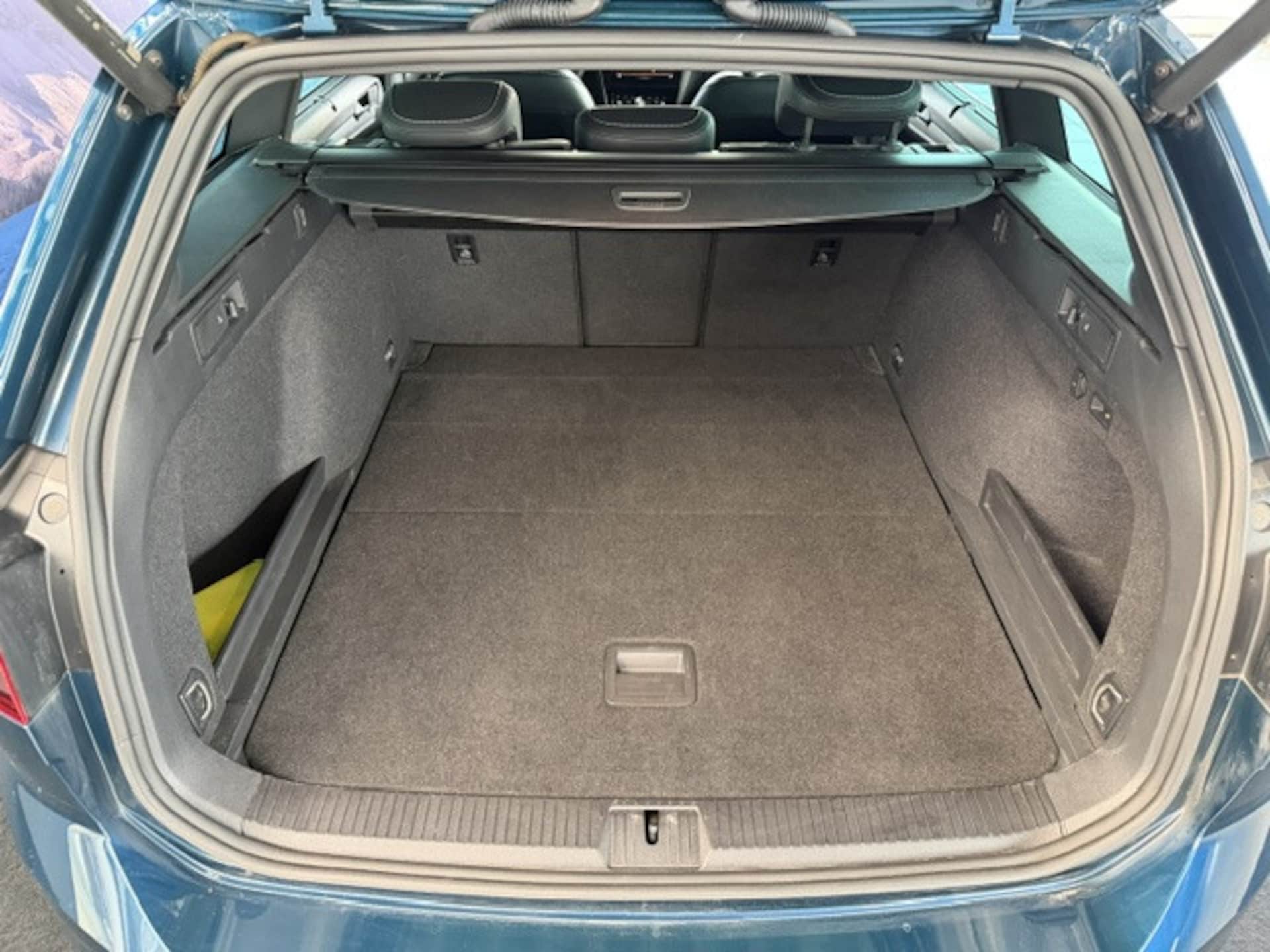 Volkswagen Passat Variant Elegance