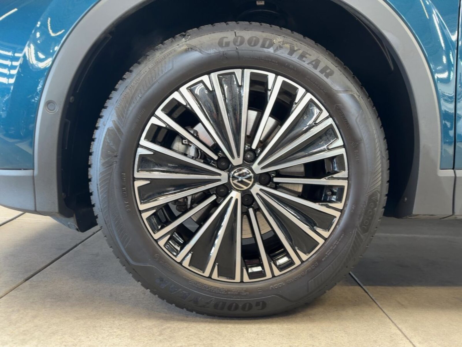Volkswagen Tiguan – Bild 12