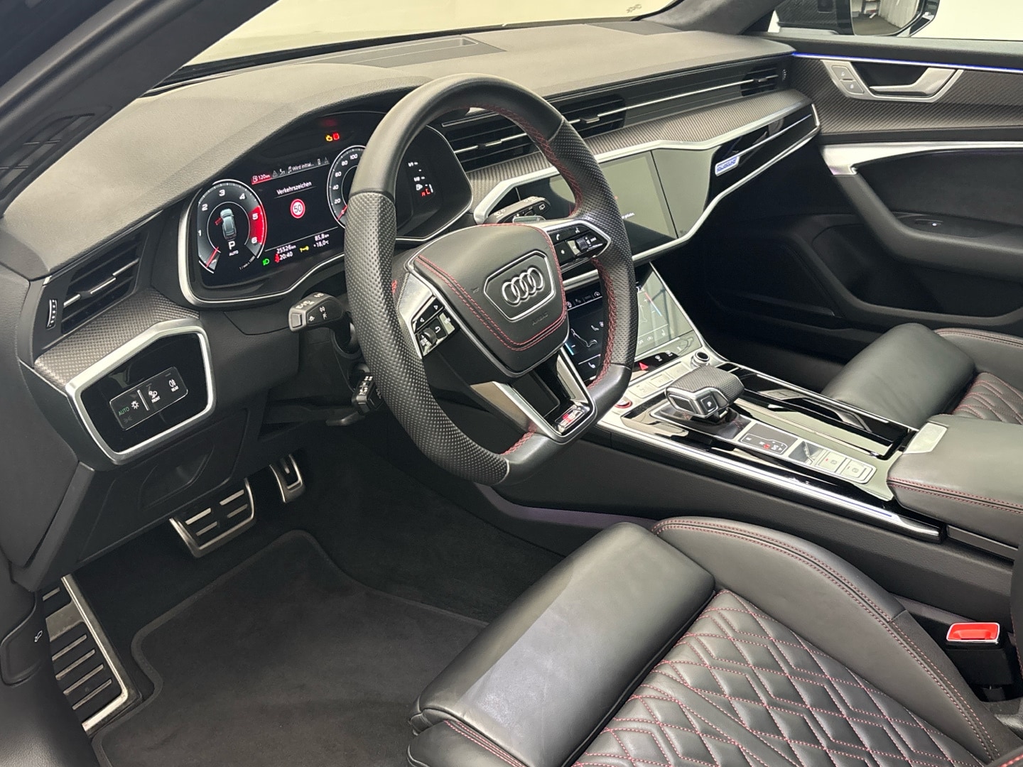 Bild über Audi S6 Avant TDI quattro tiptronic - für weitere Informationen kontaktieren Sie den Audi Partner