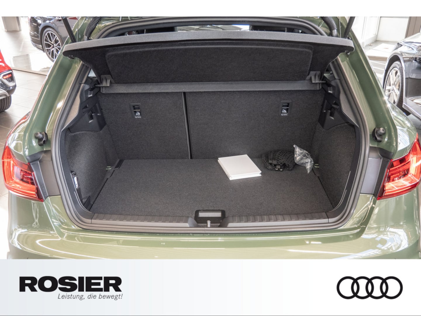 Bild über Audi A1 Sportback S line 30 TFSI S tronic - für weitere Informationen kontaktieren Sie den Audi Partner