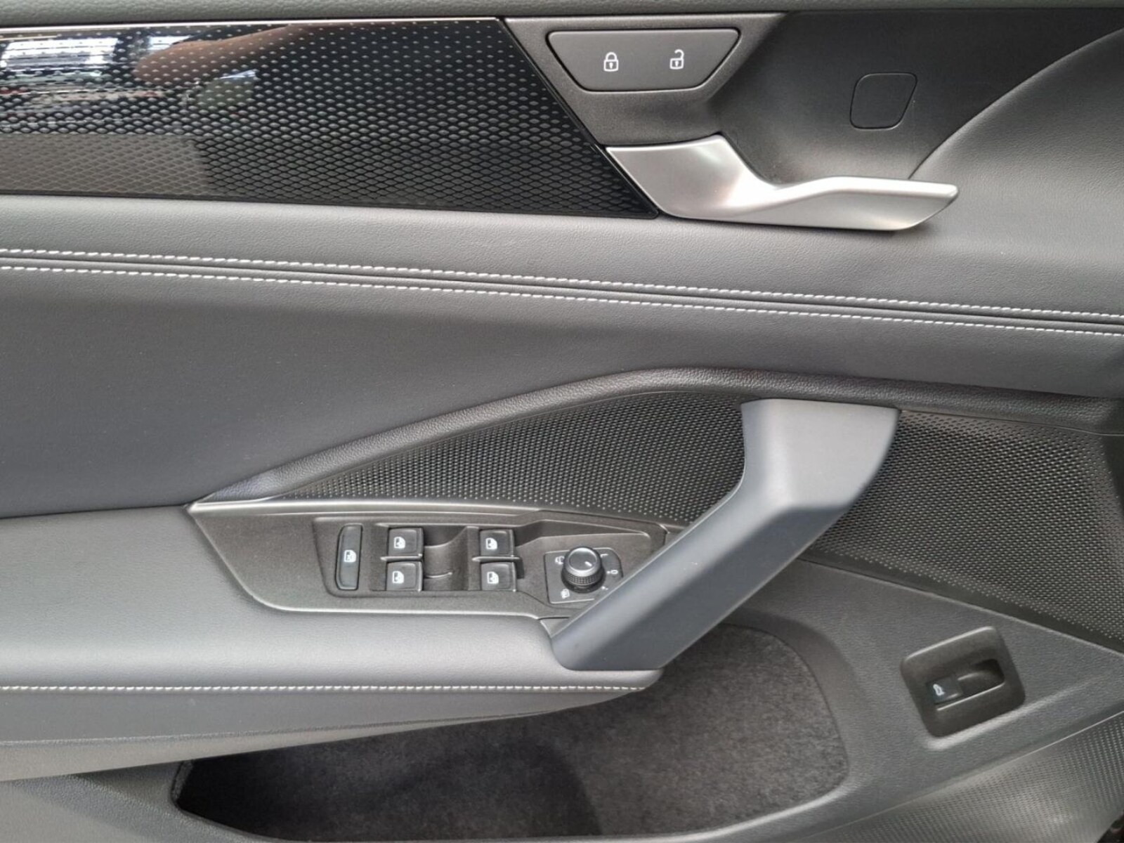 Volkswagen Tiguan – Bild 13