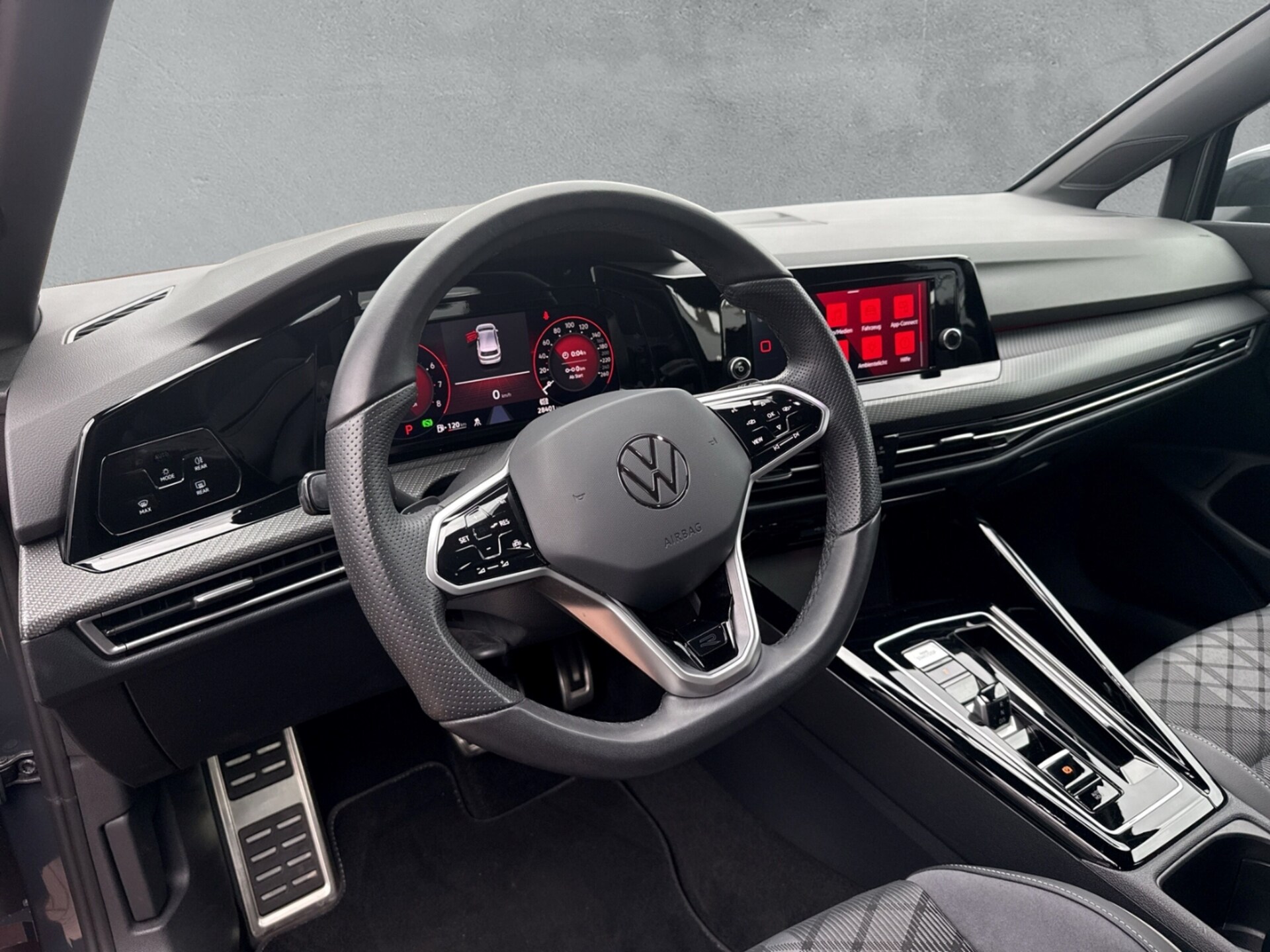 Volkswagen Golf R-Line
