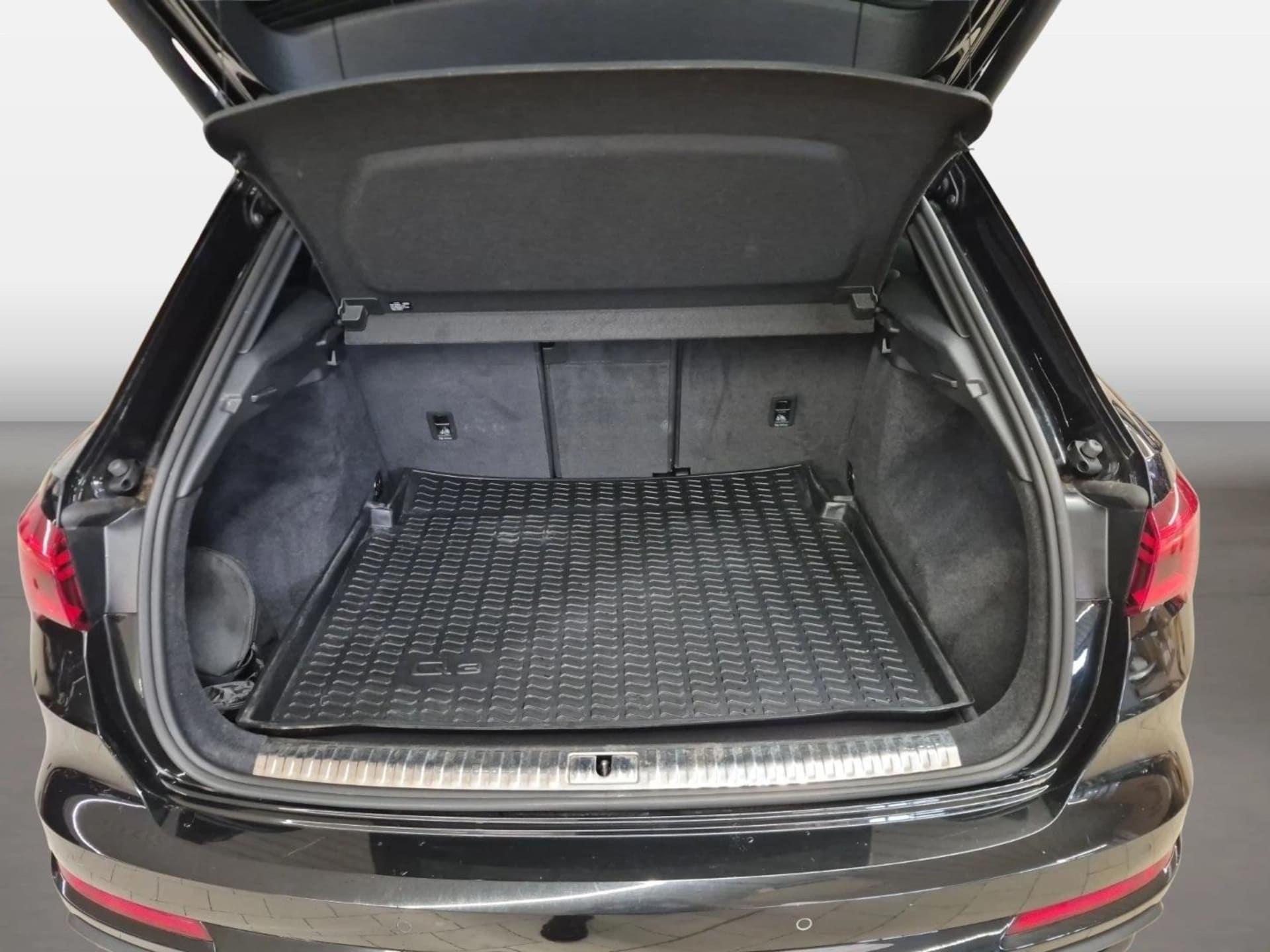 Audi Q3 SUV S line
