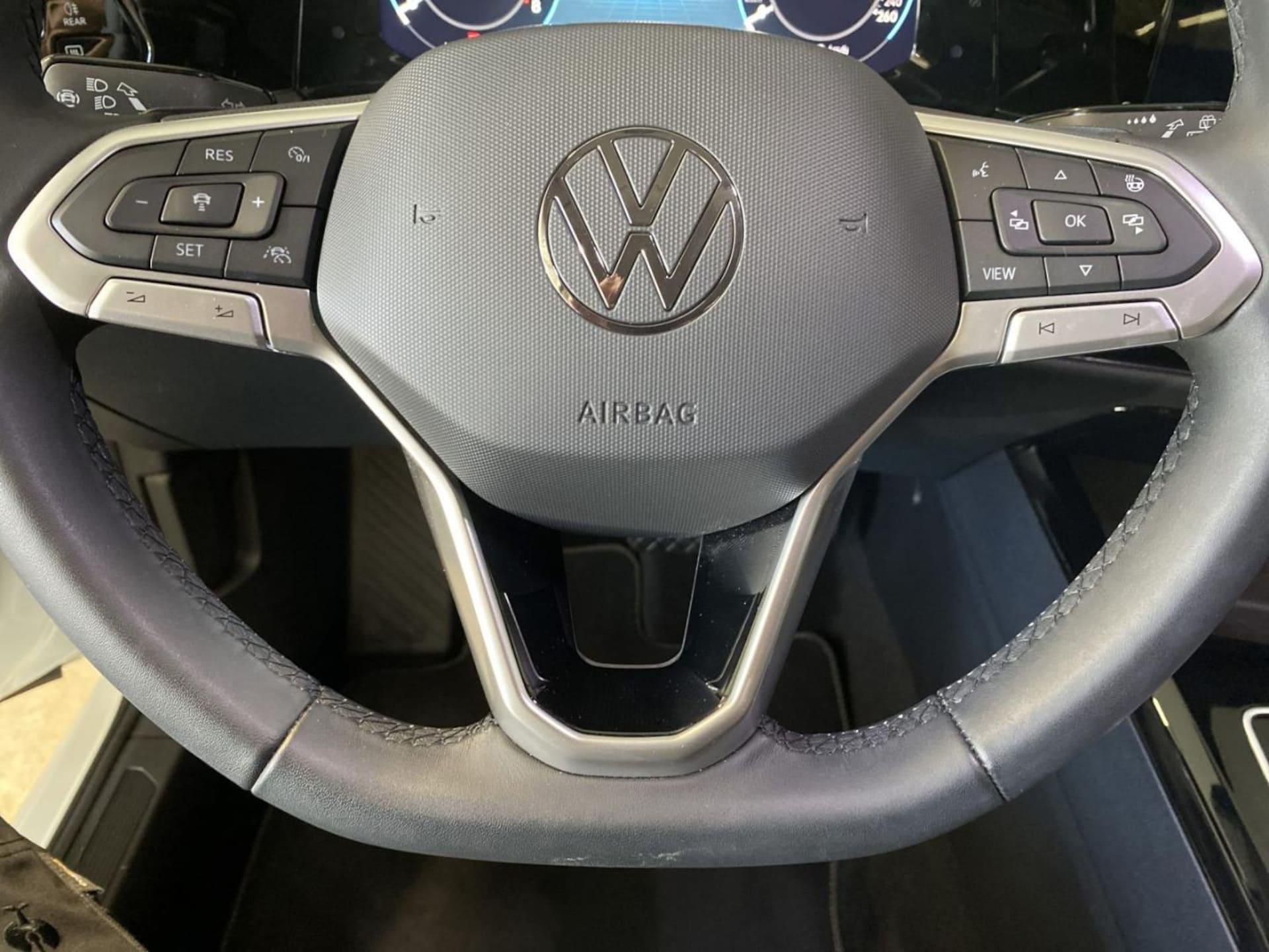 Volkswagen Golf Style