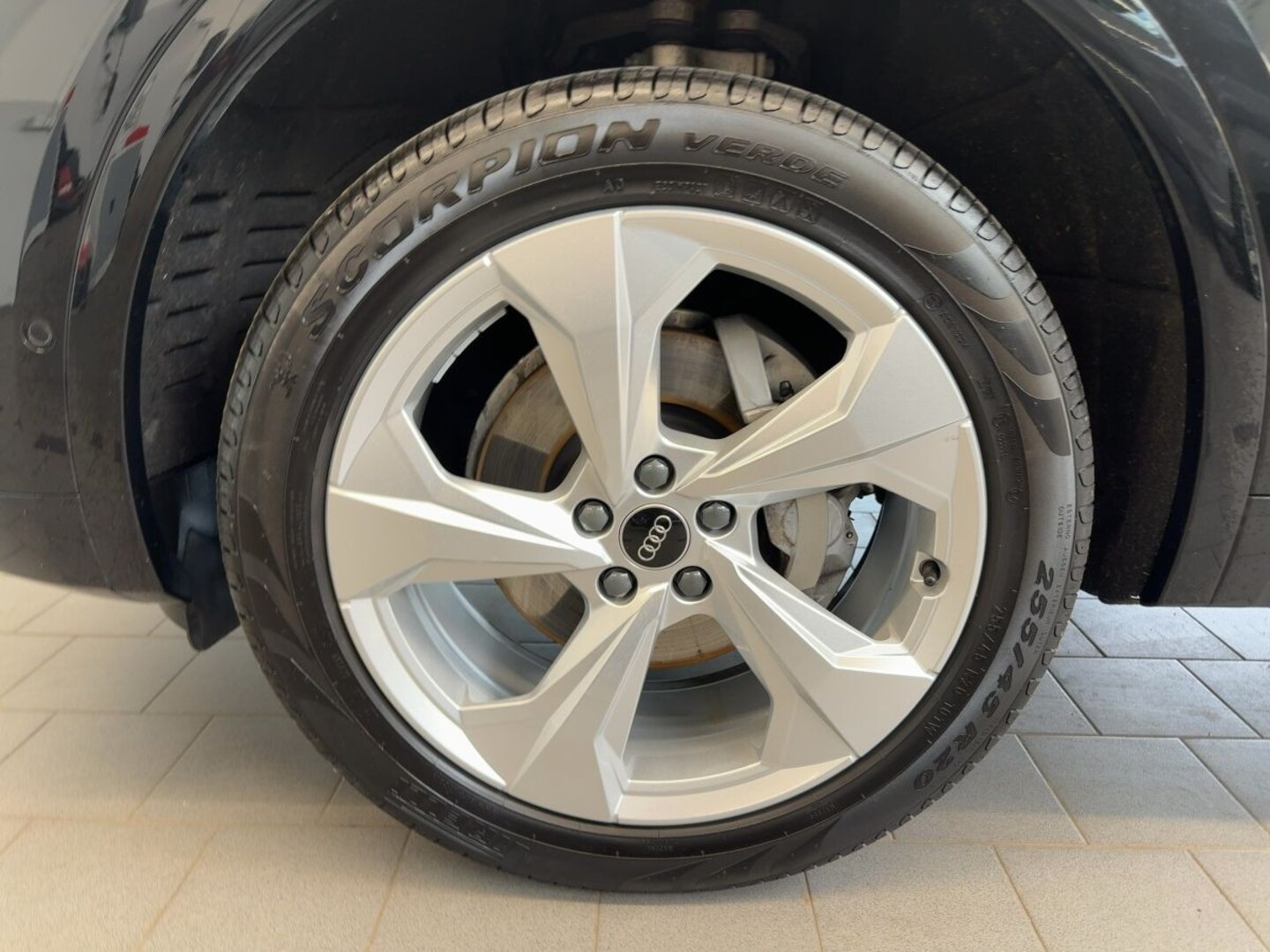 Bild über Audi Q5 Sportback 40 TDI quattro S tronic - für weitere Informationen kontaktieren Sie den Audi Partner